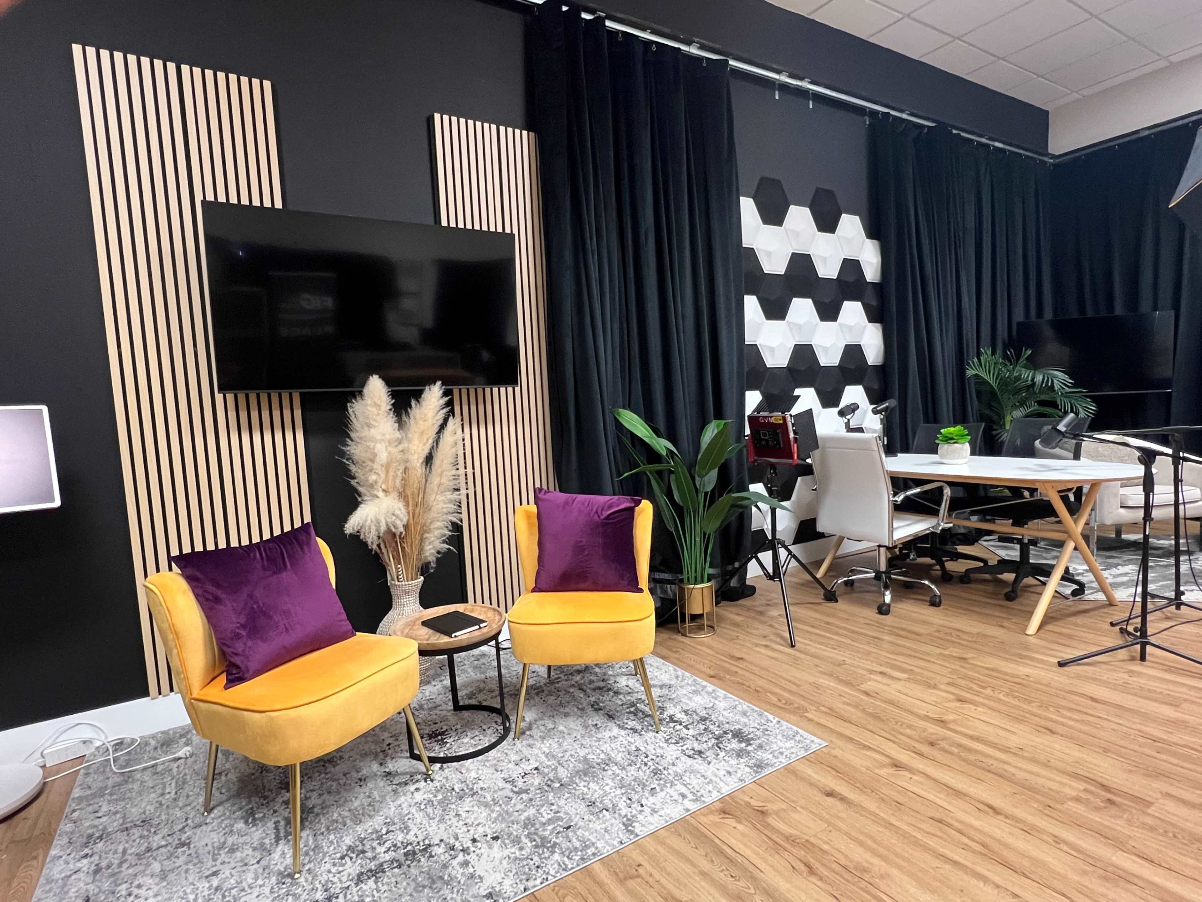 Content Studio | Modern Minimalist Creative Space Image in Meadow Woods, Orlando, FL