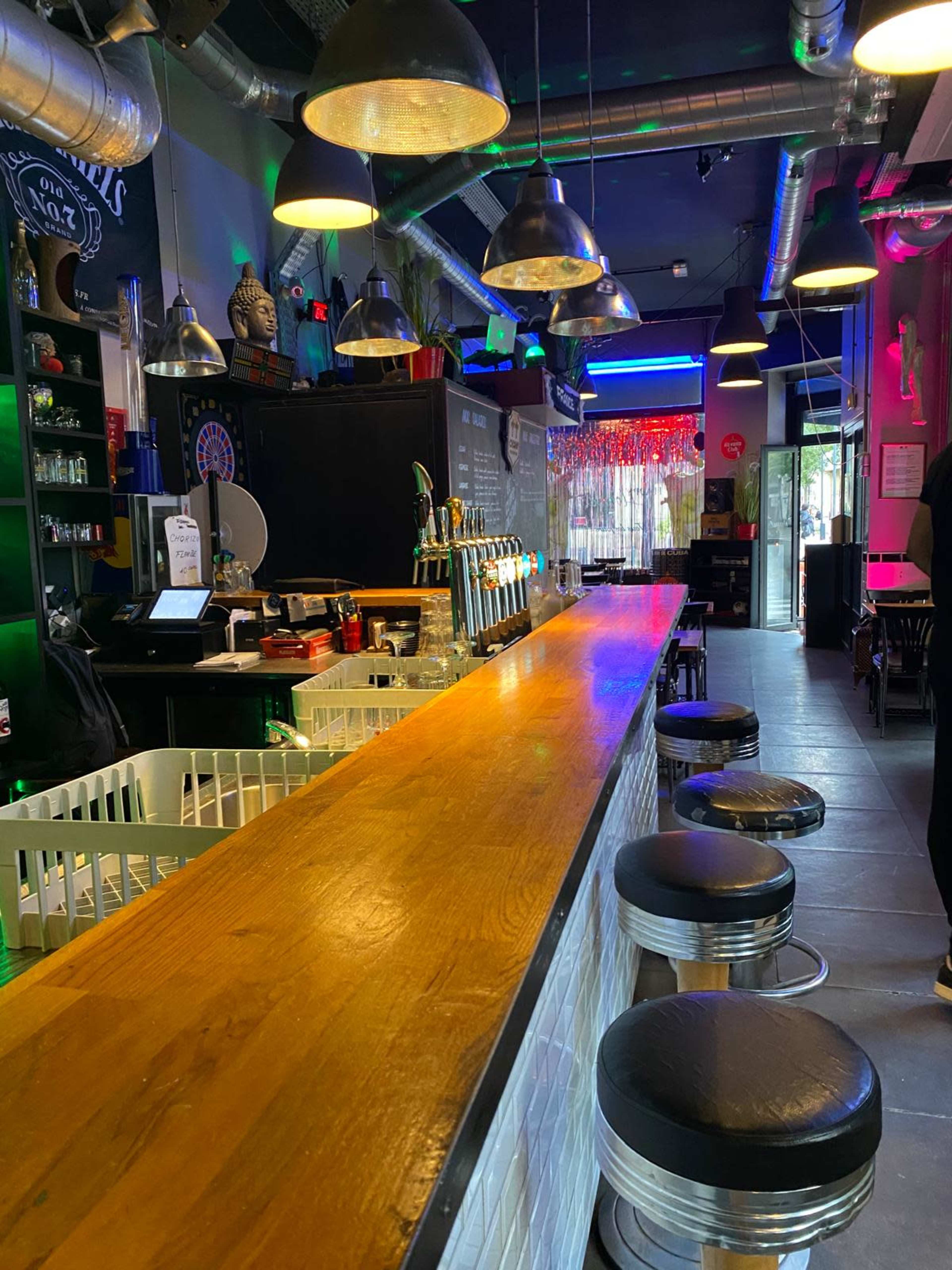 Bar, Pub, industrial style Image dans , Maisons-Alfort, 