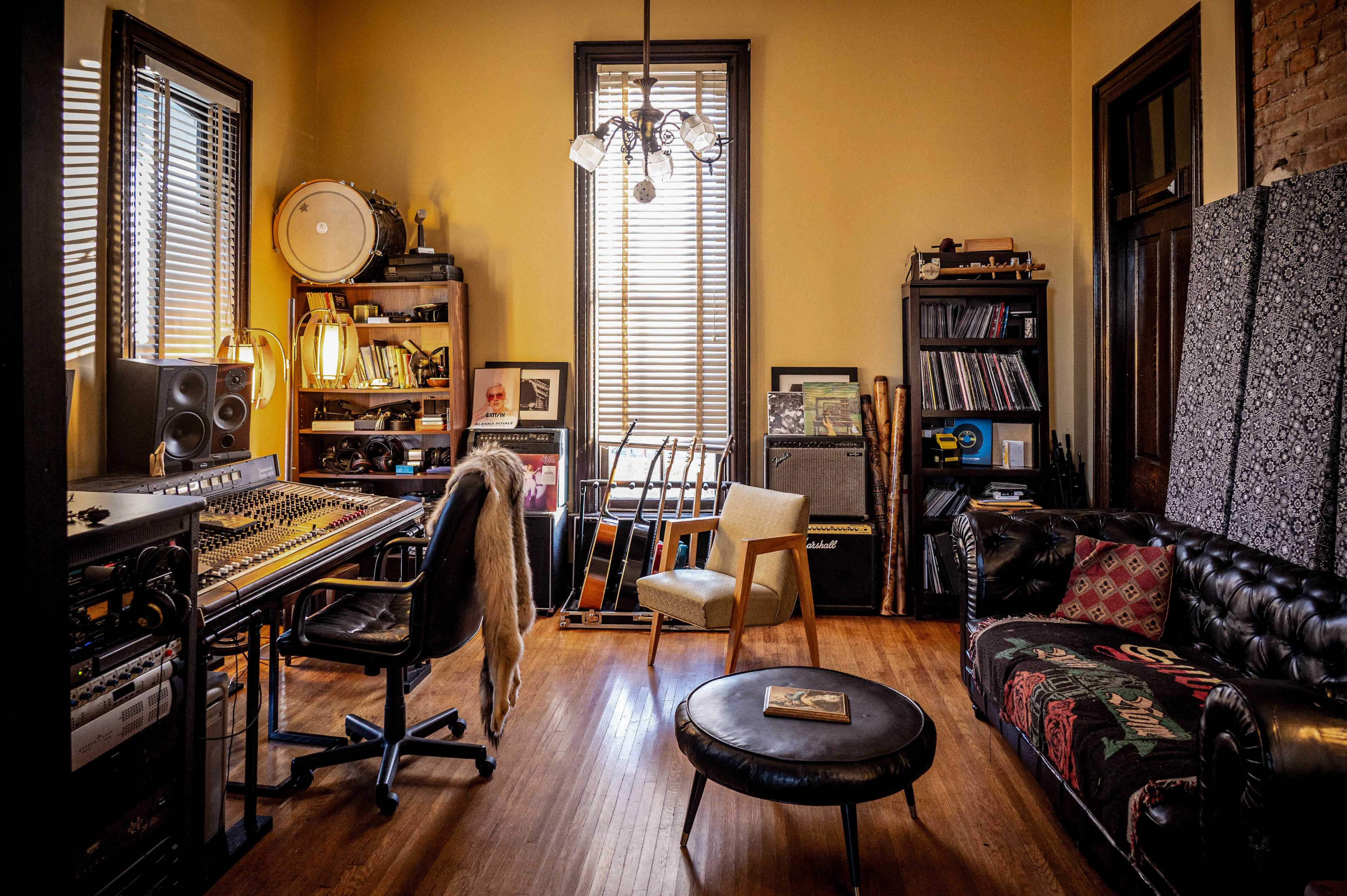 Haunted Victorian with Recording Studio Image in East Nashville, Nashville, TN