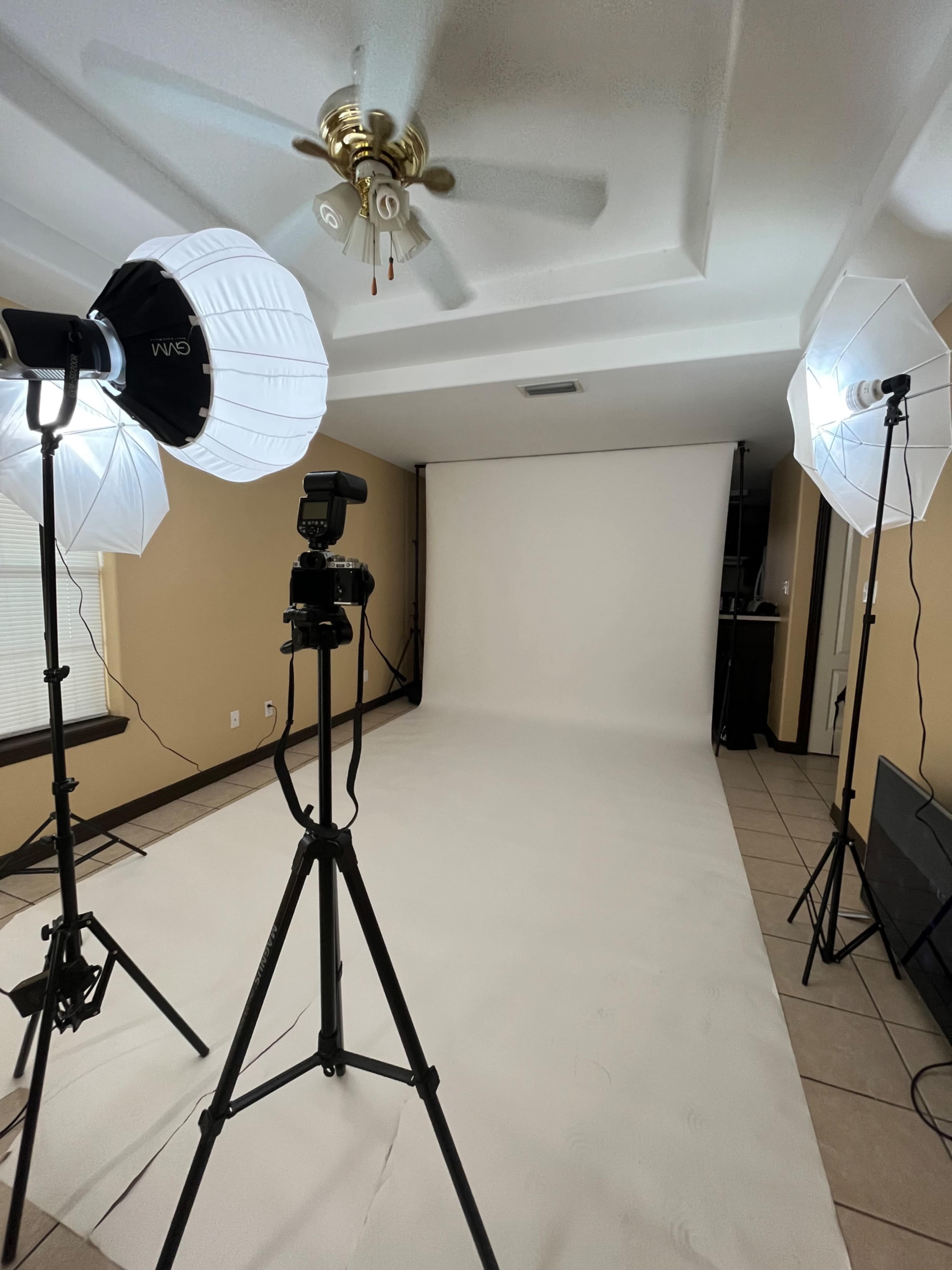 cute & cozy studio space 🧸🗝️📷 Image in Alamo, Alamo, TX