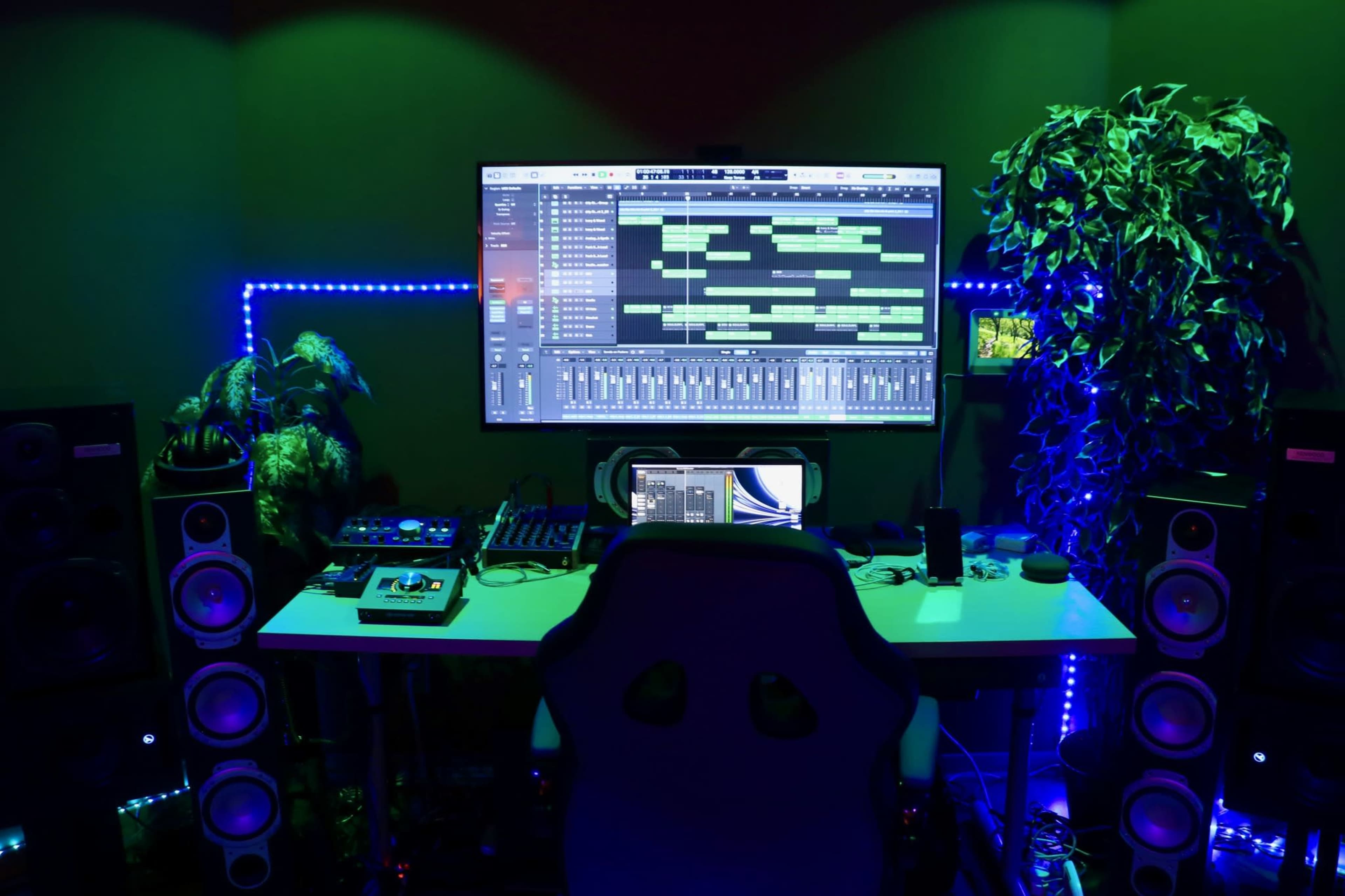 Recording Music Studio/Rehersal Space - Transit Friendly, Parking Available Image in New Westminster, New Westminster, BC
