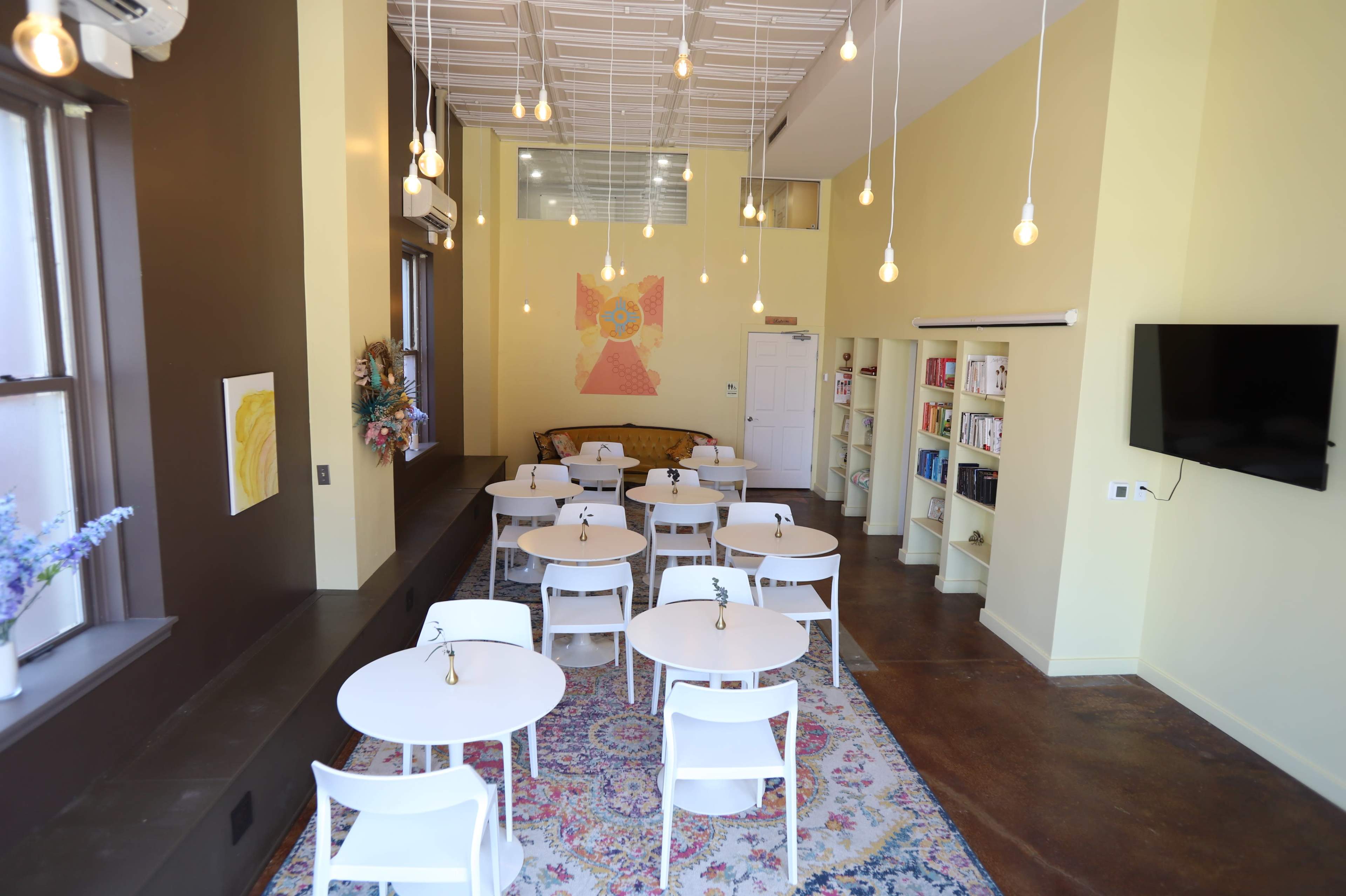 Warm, Light-Filled Meeting & Event Space in the Heart of Downtown Image in Wichita, Wichita, KS