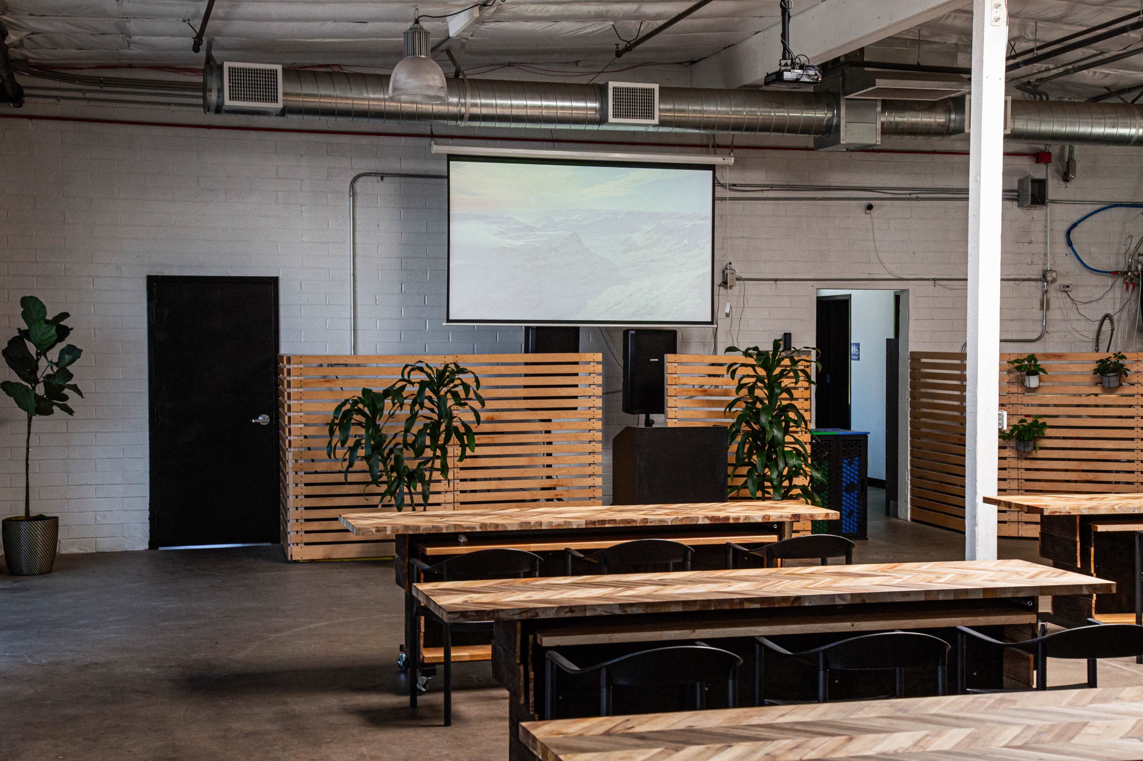Industrial Indoor and Outdoor Flexible Open Event Space Image in Westside Costa Mesa, Costa Mesa, CA