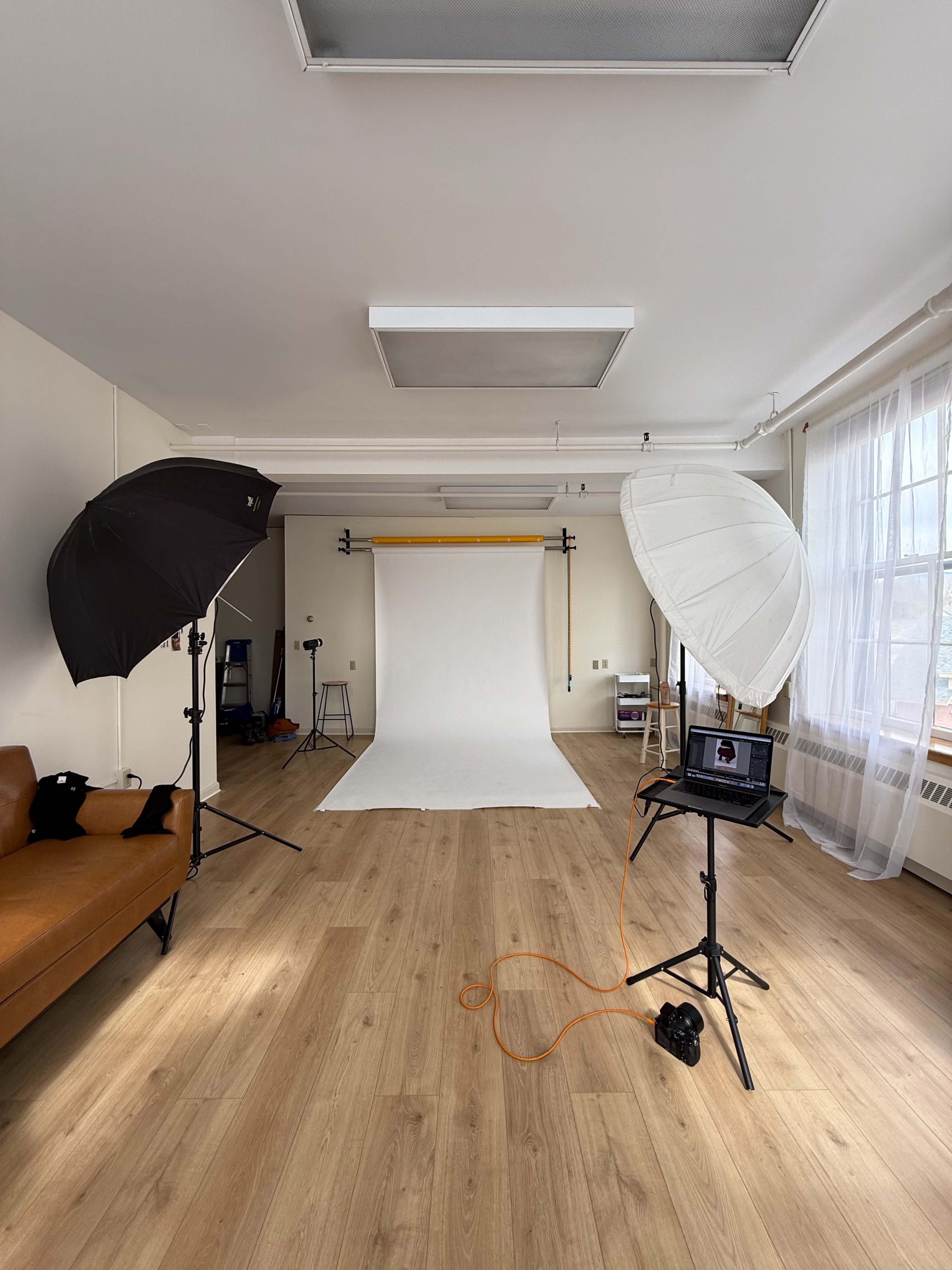 Bright and Light Photo Studio Image in Rutland, Rutland, VT