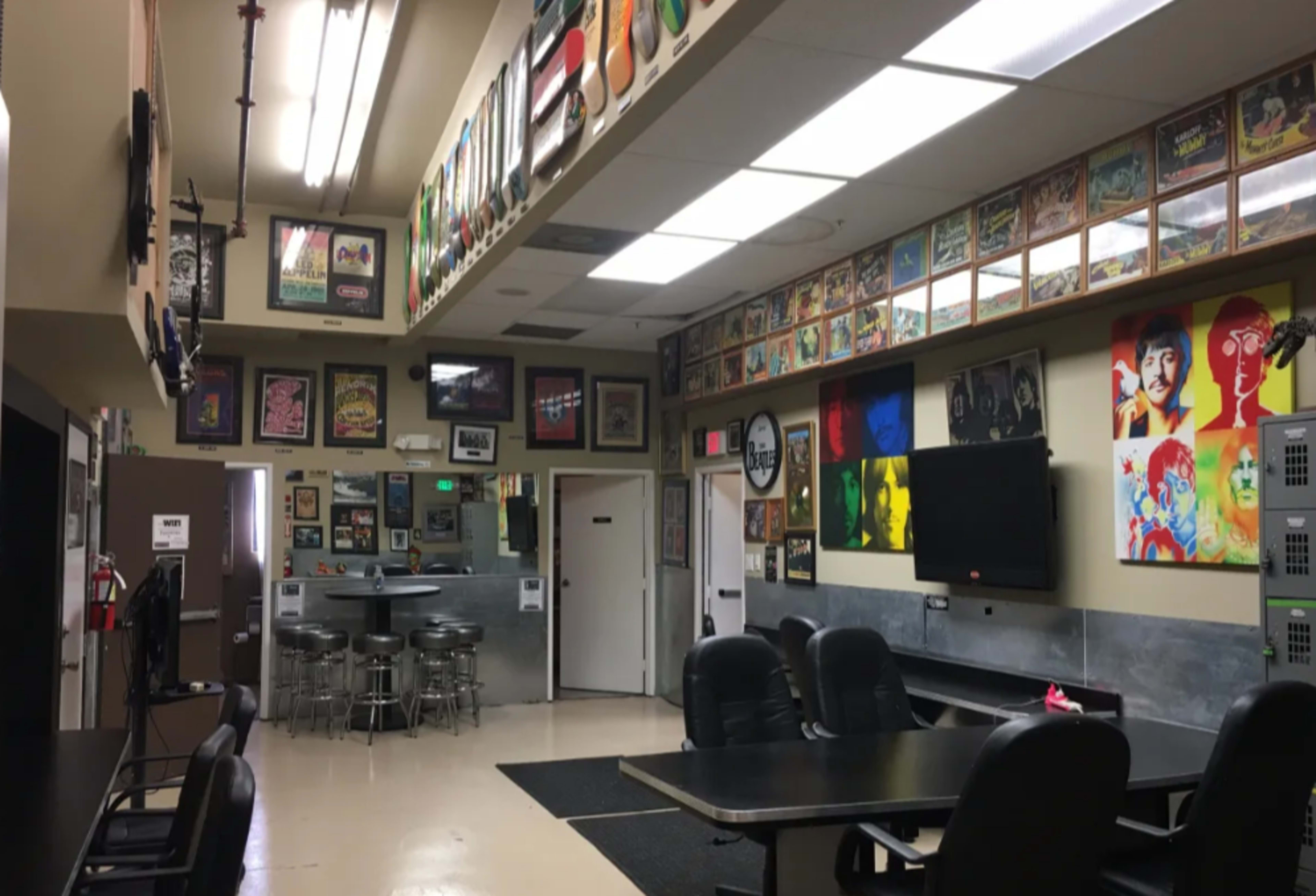 Retro Diner Set Image in Burbank, Burbank, CA