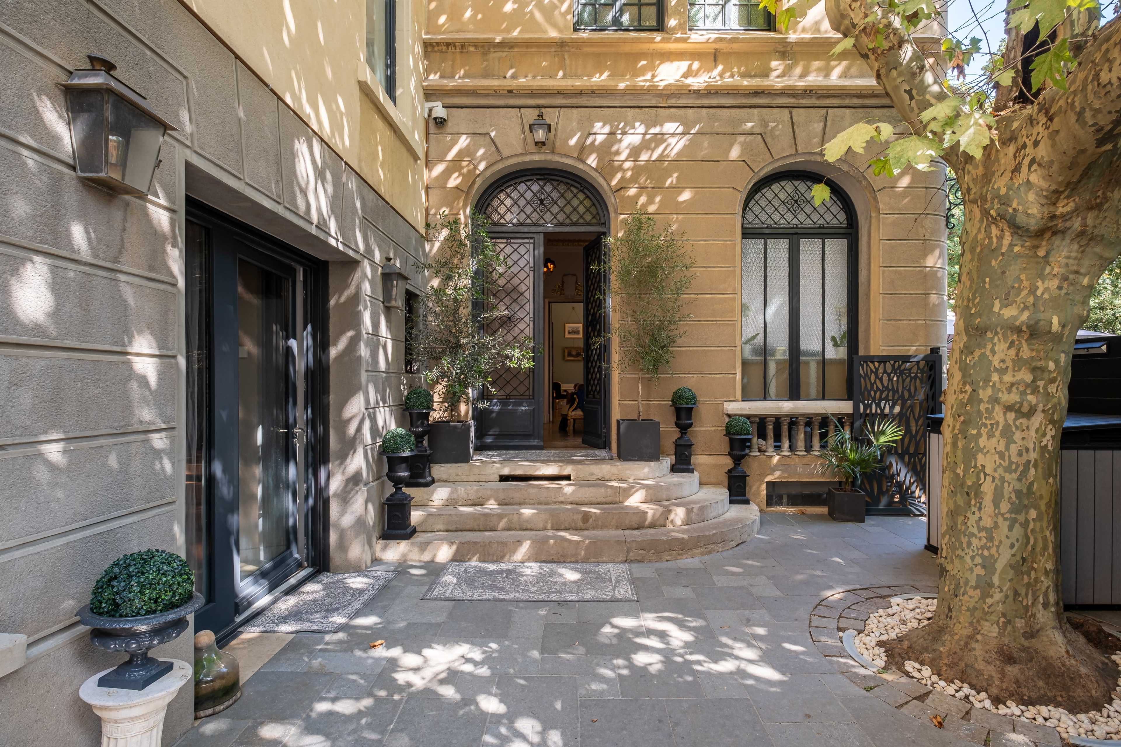 Hotel Particulier Napoleon Image in Villette Gare, Lyon