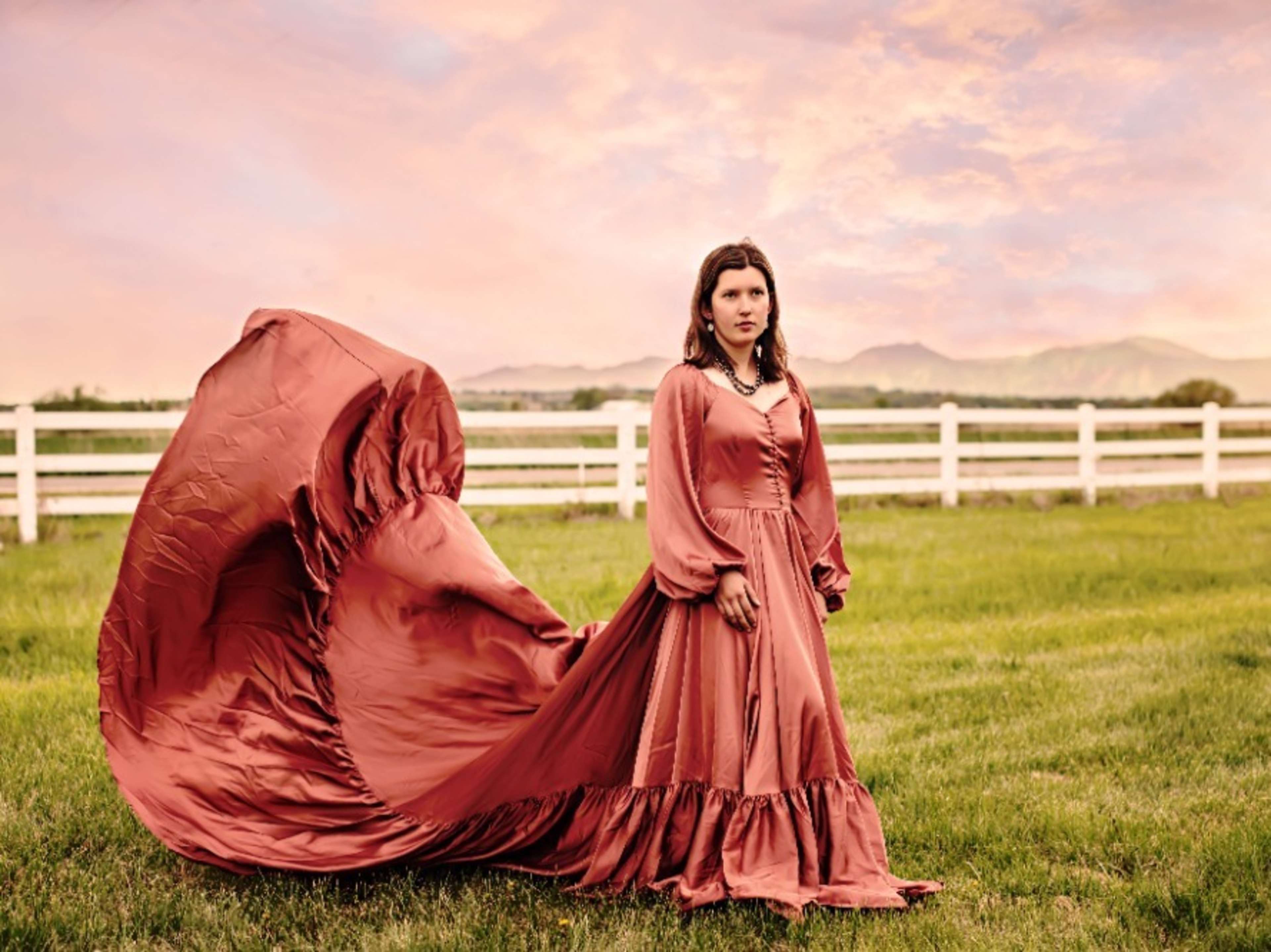S/M FLY DRESS IN DUSTY ROSE