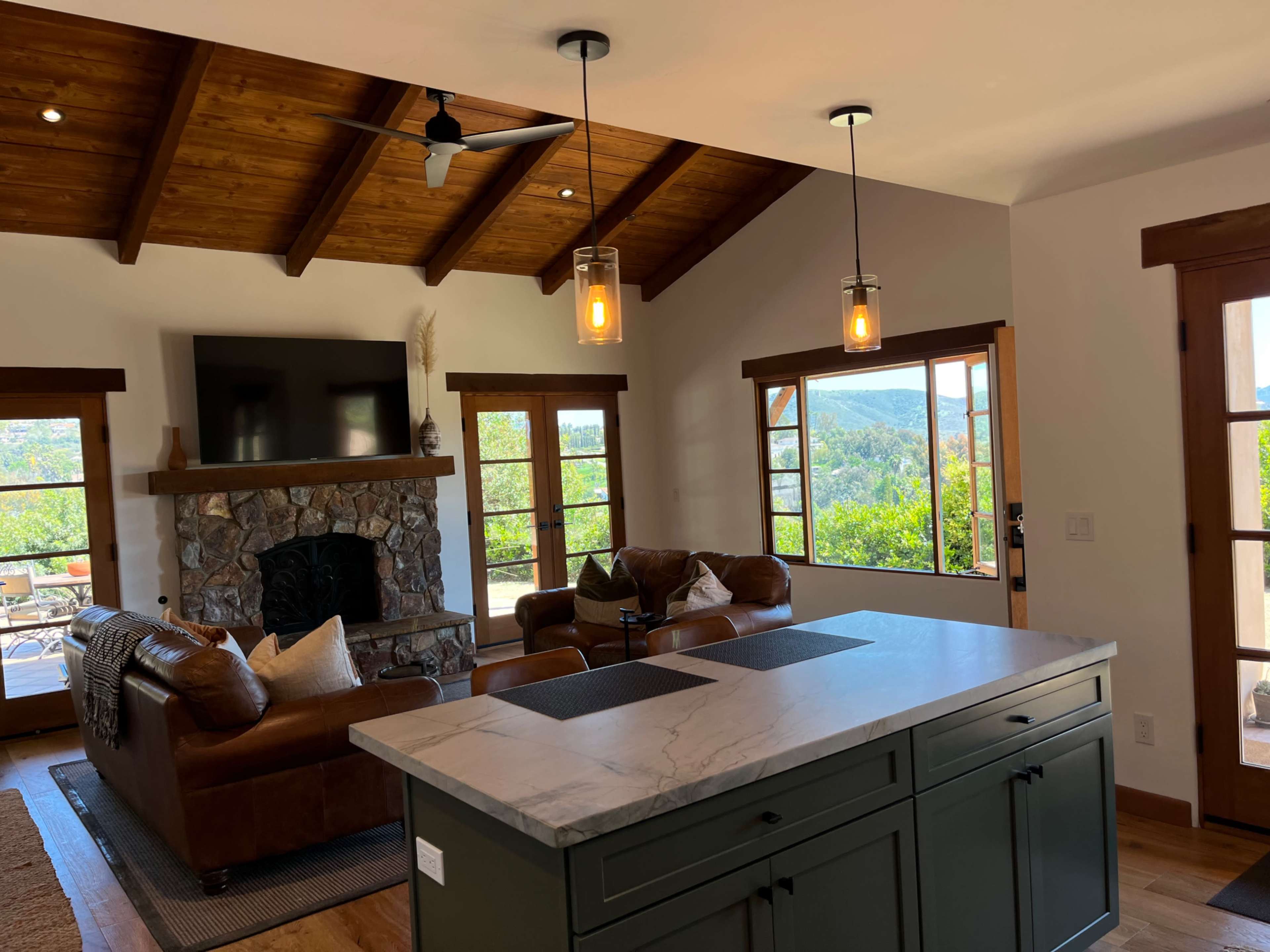 Luxury Casita with Epic Panoramic Views Perfect for Photo Shoots, Weddings and Baby Showers Image in , Vista, CA