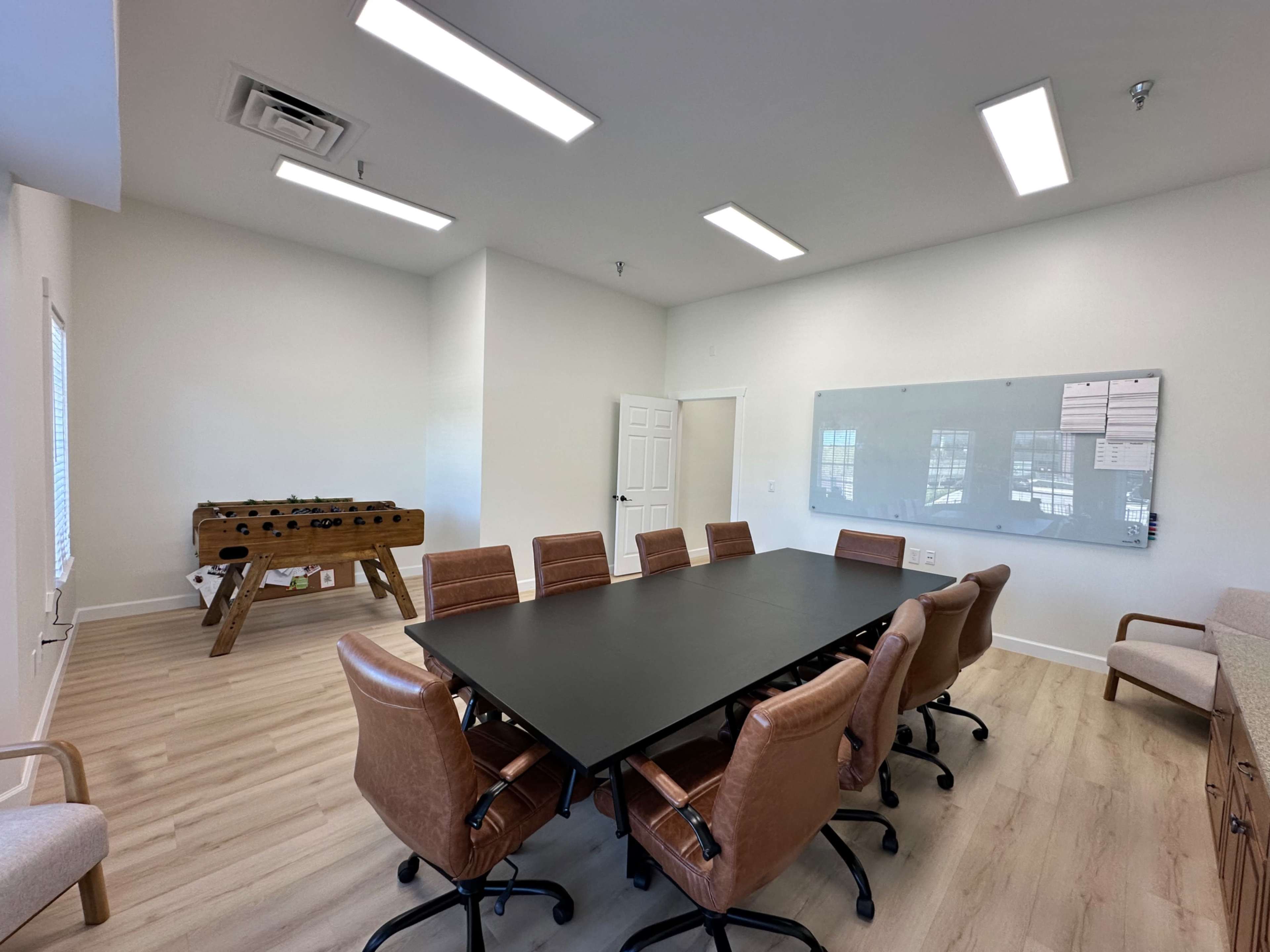 Spacious Conference Room Image in Franklin, Franklin, TN