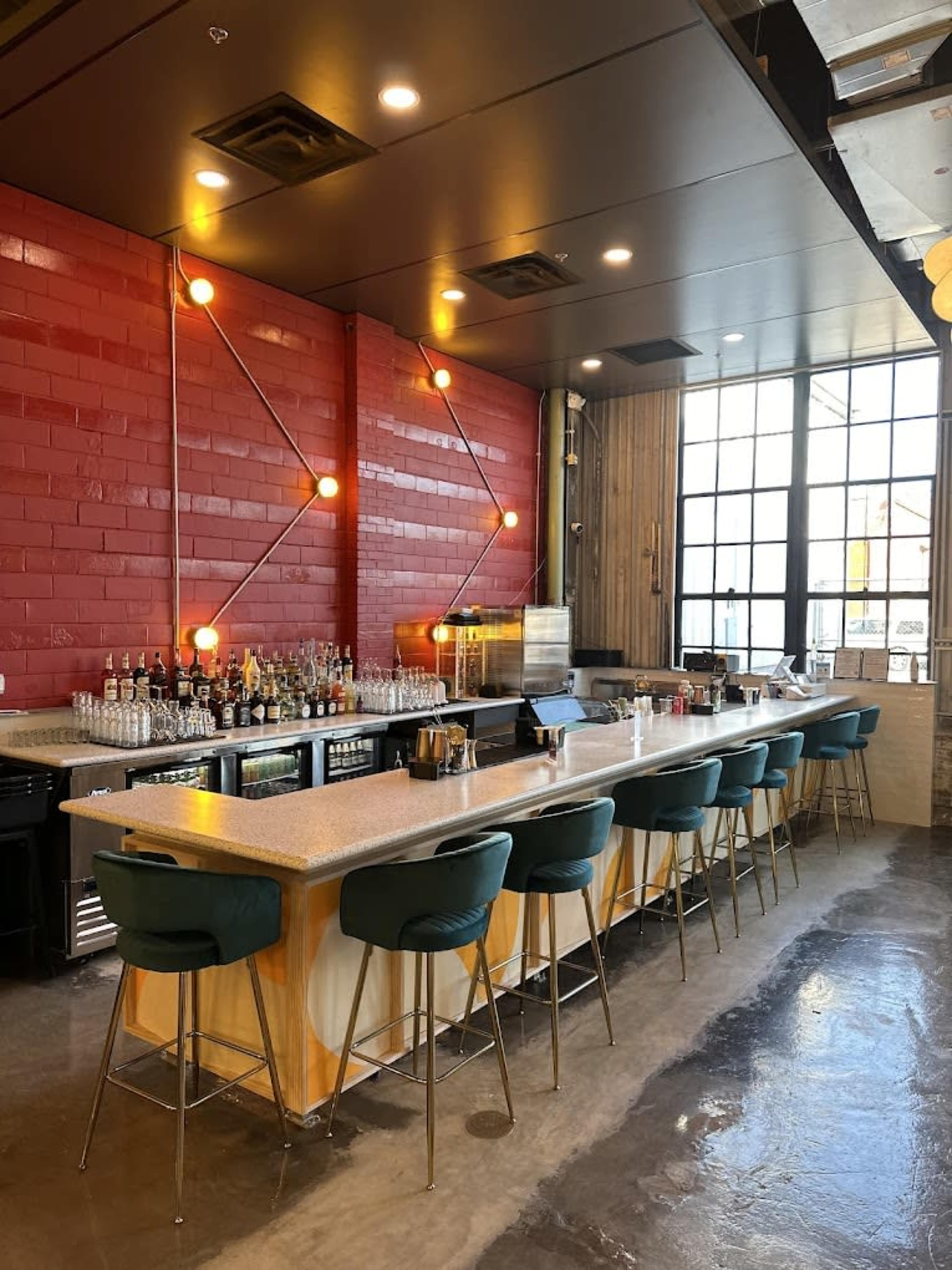 Charming Beverage Bar in Historic Building with Patio Seating Image in Greater Eastwood, Houston, TX