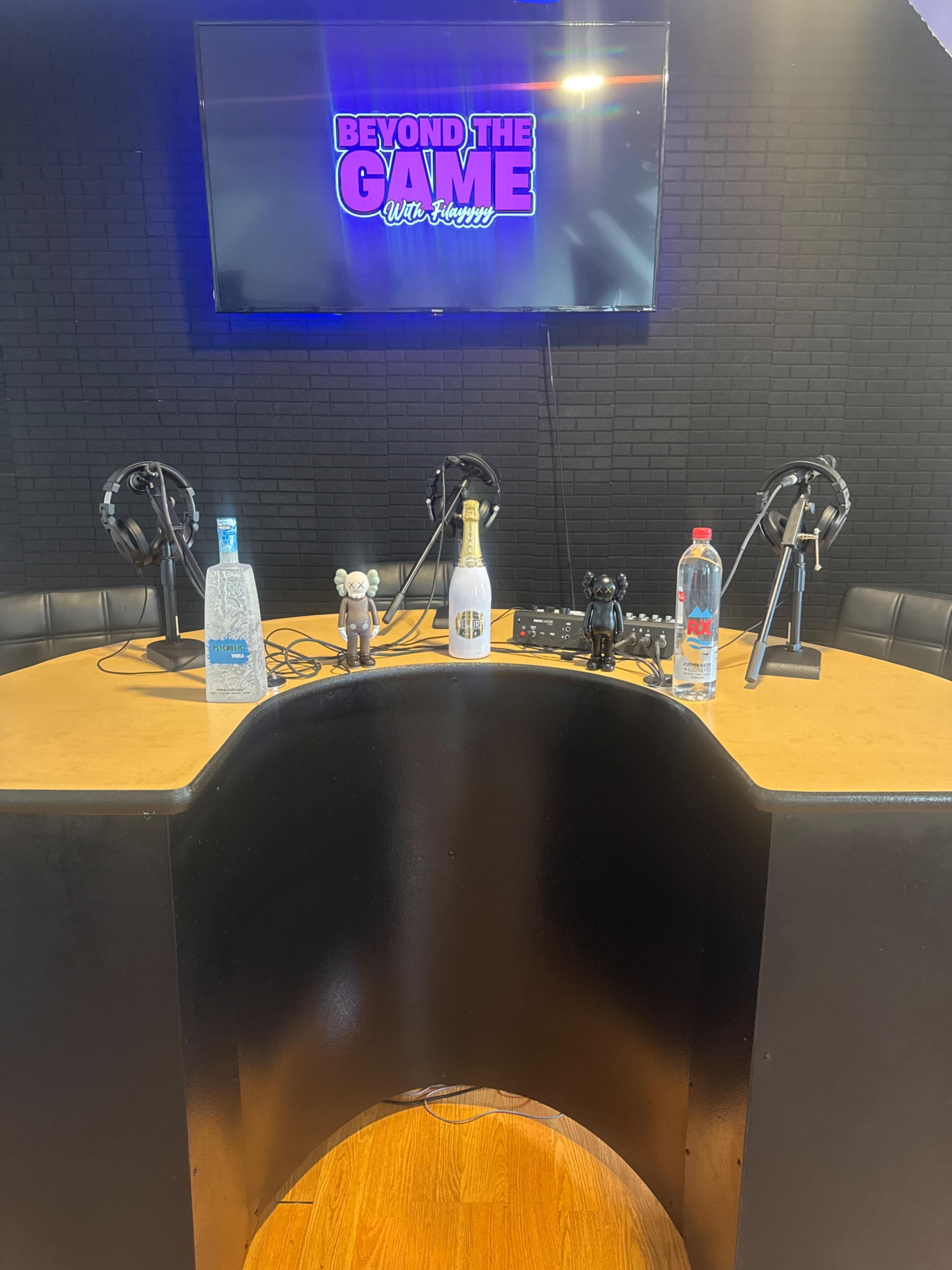 The Broadcast Set Image in City of Orange, Orange, NJ