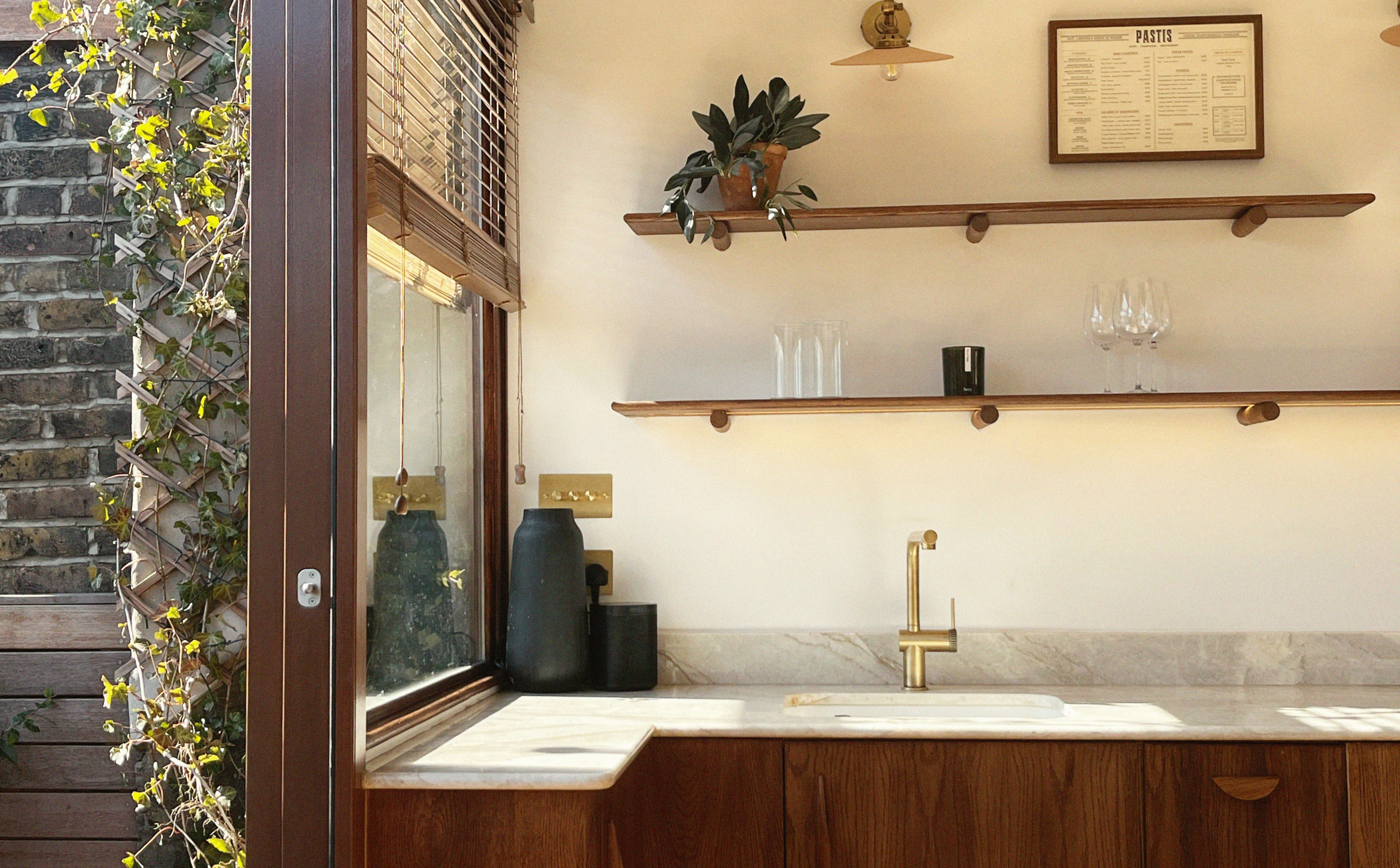 Bright Mid-century Mediterranean Style Home Image in Dalston, London, ENG