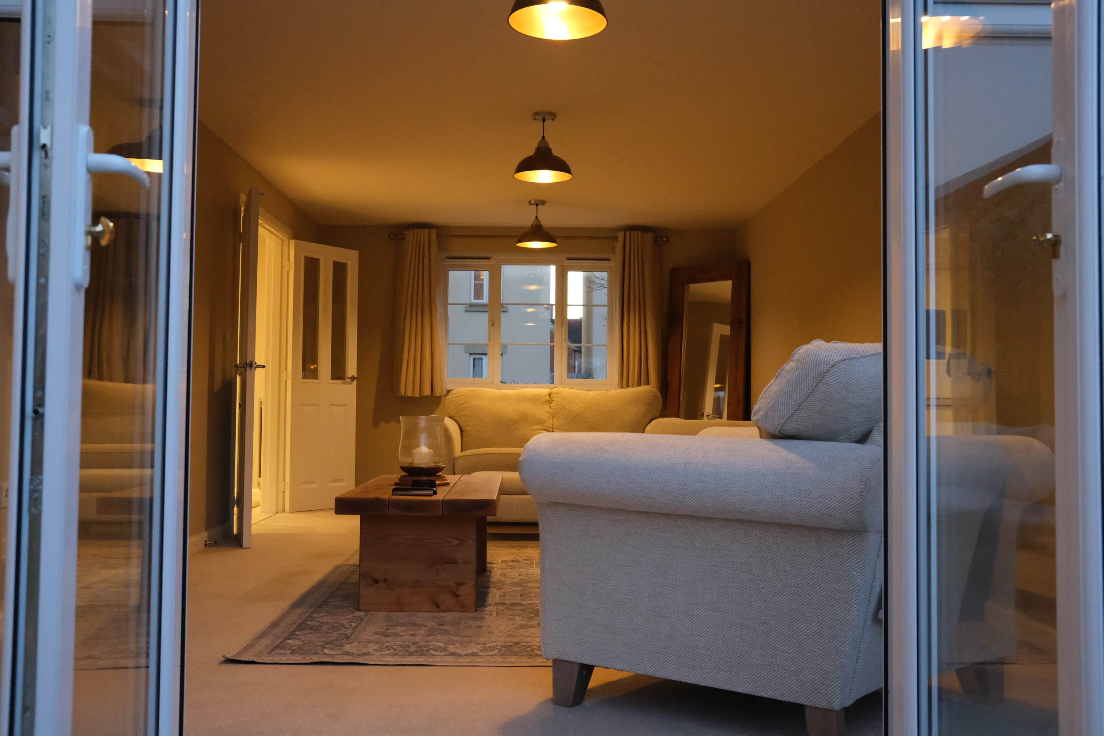 Luxury Modern & Nordic 6 Bedroom Bicester Villa Image in Chesterton, London, ENG