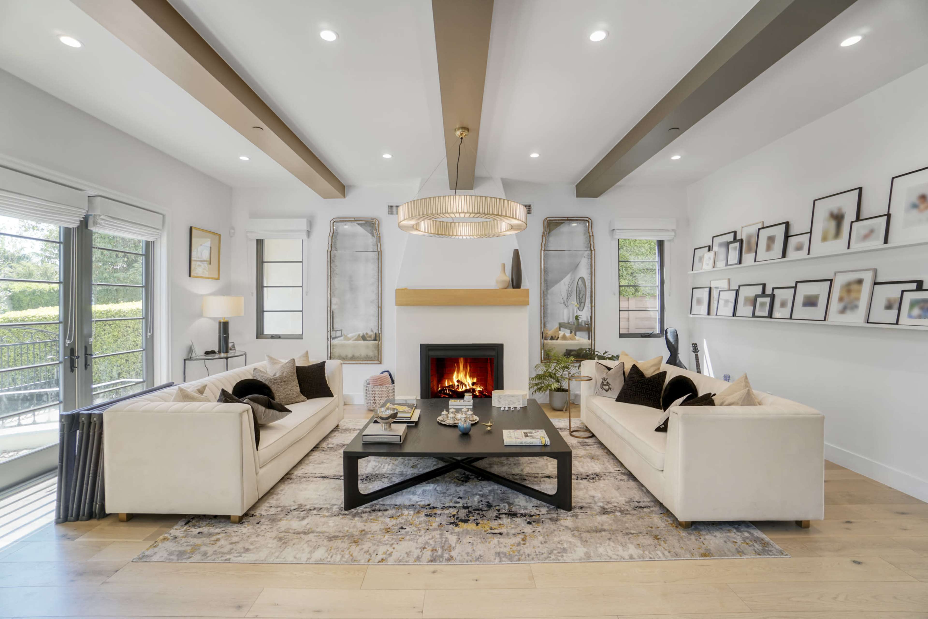 Modern Spanish Style Beverly Hills home with a pool Image in Central LA, Beverly Hills, CA