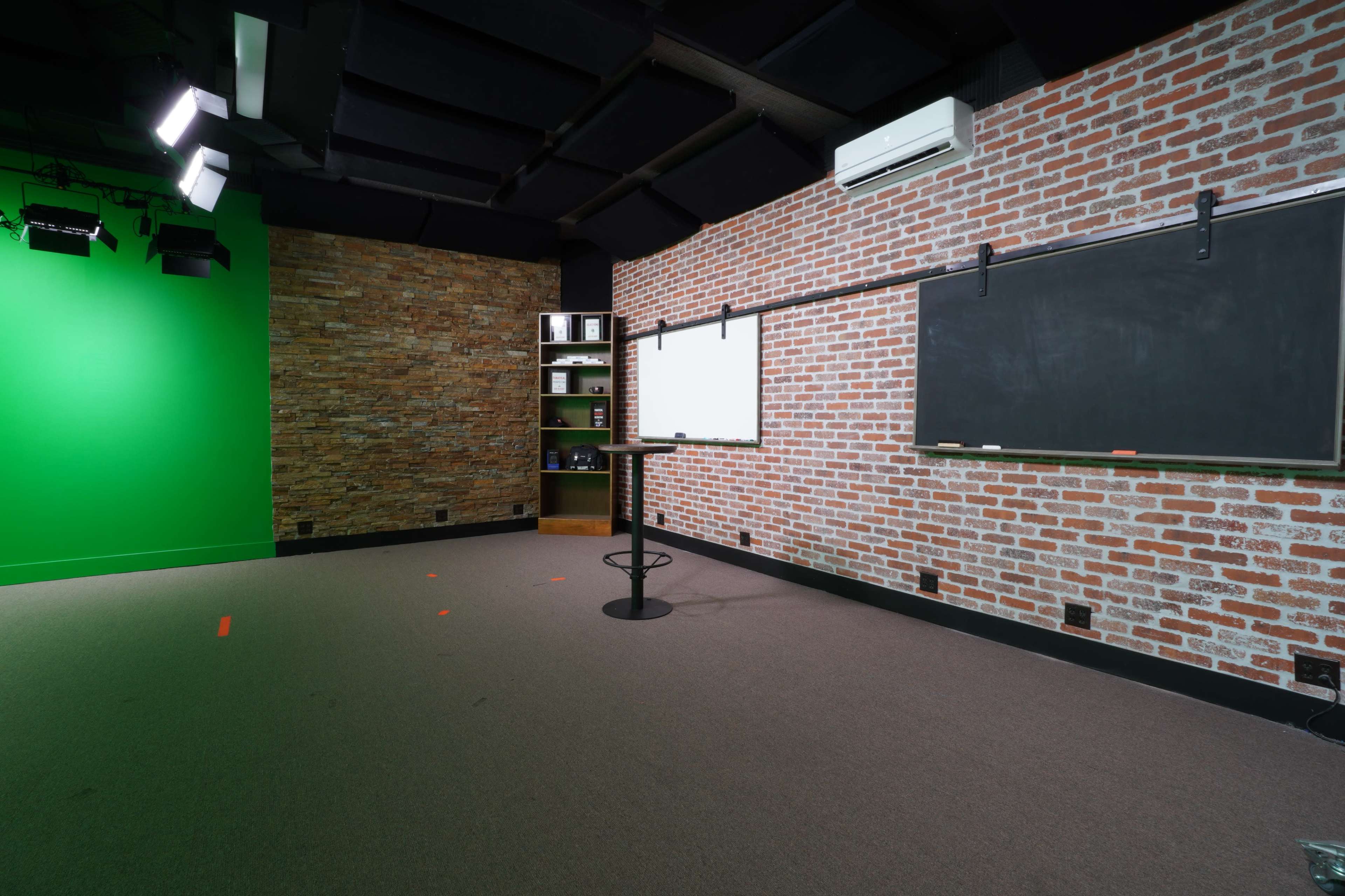 Green Screen Studio with Soundproofing Image in Thomson, Thomson, GA