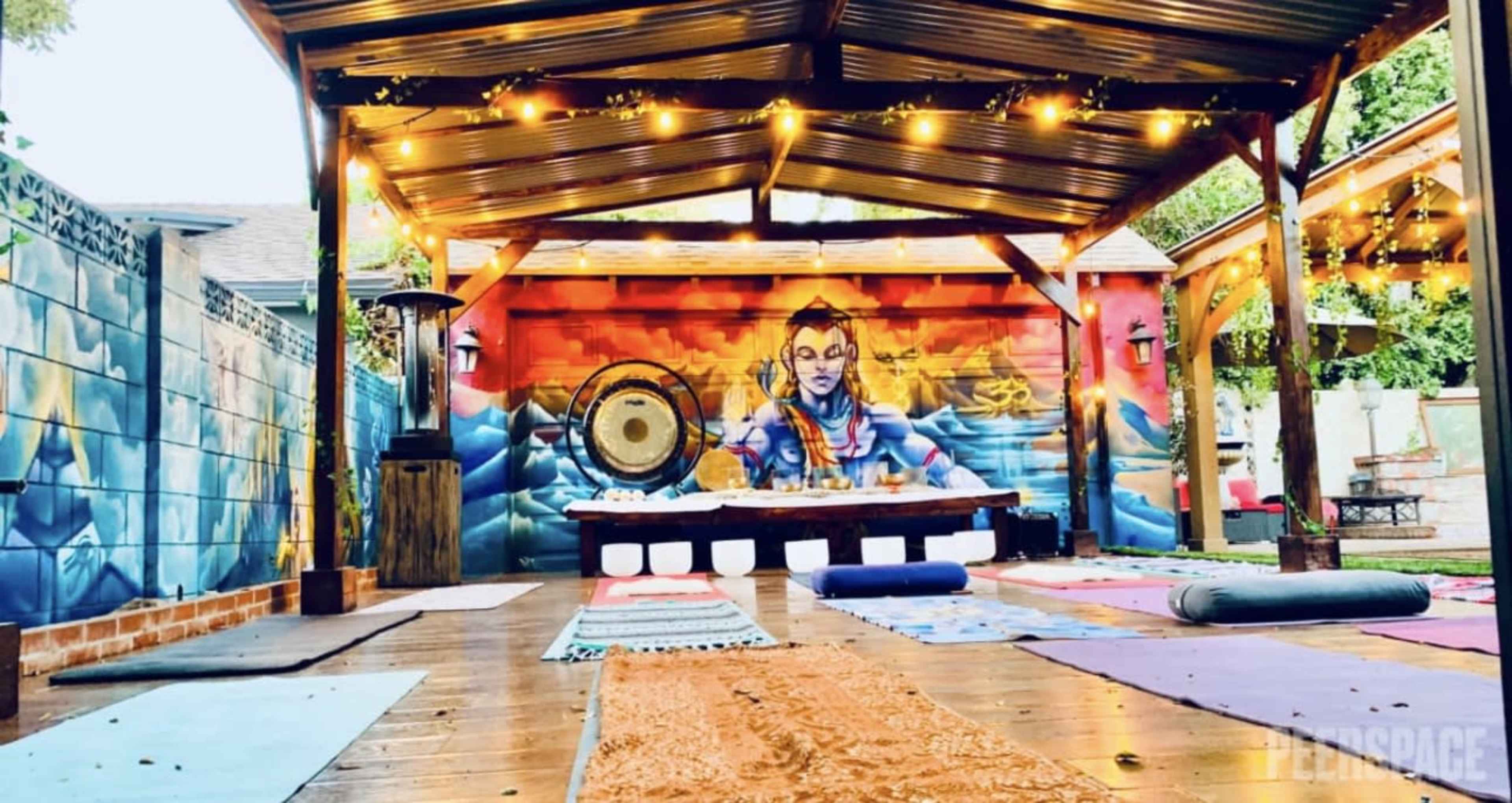 HEART OF LA - JARDIN (W/ POOL) Image in Central LA, los angeles, CA