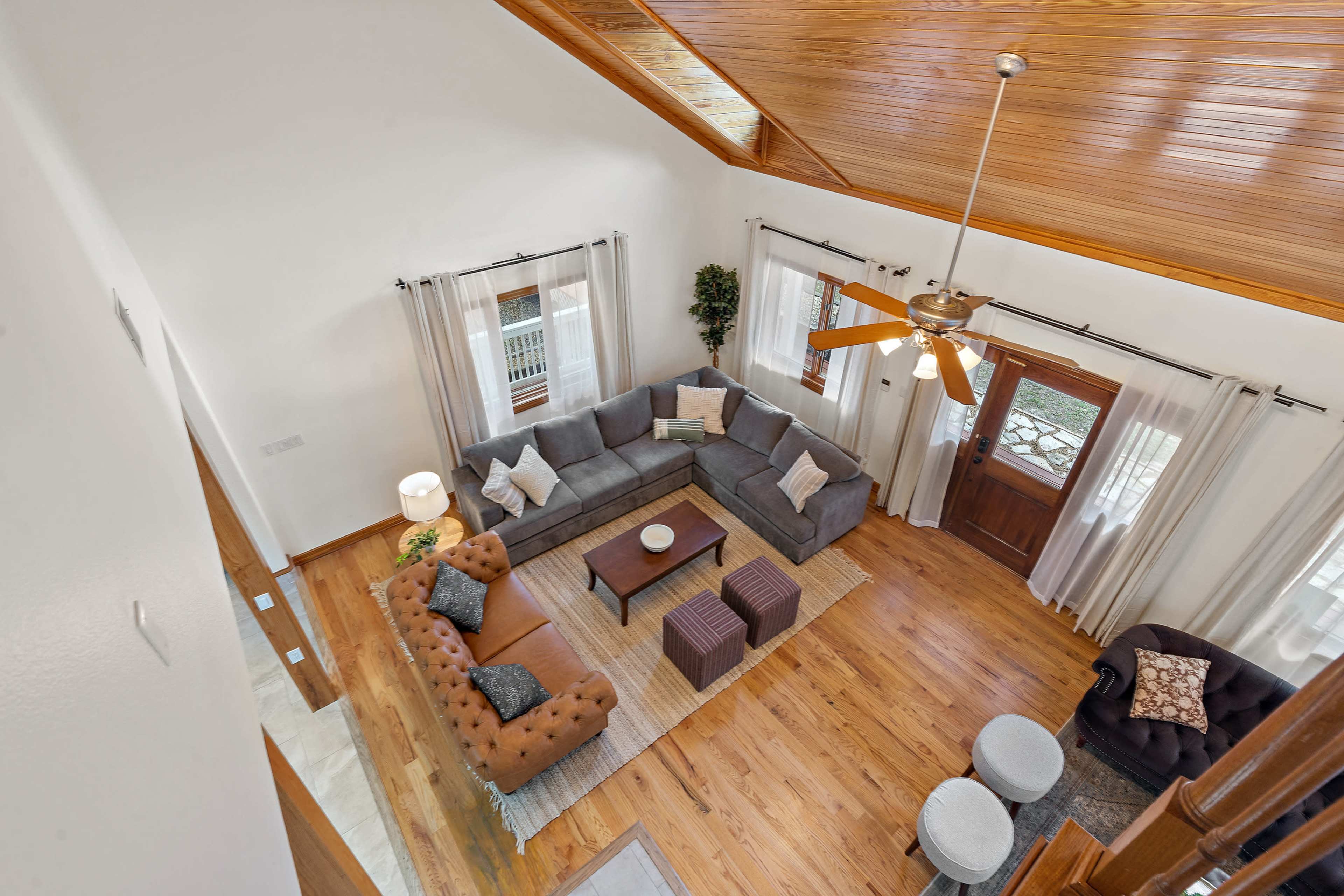 Lakeside Gathering House | Seguin Image in McQueeney, Seguin, TX