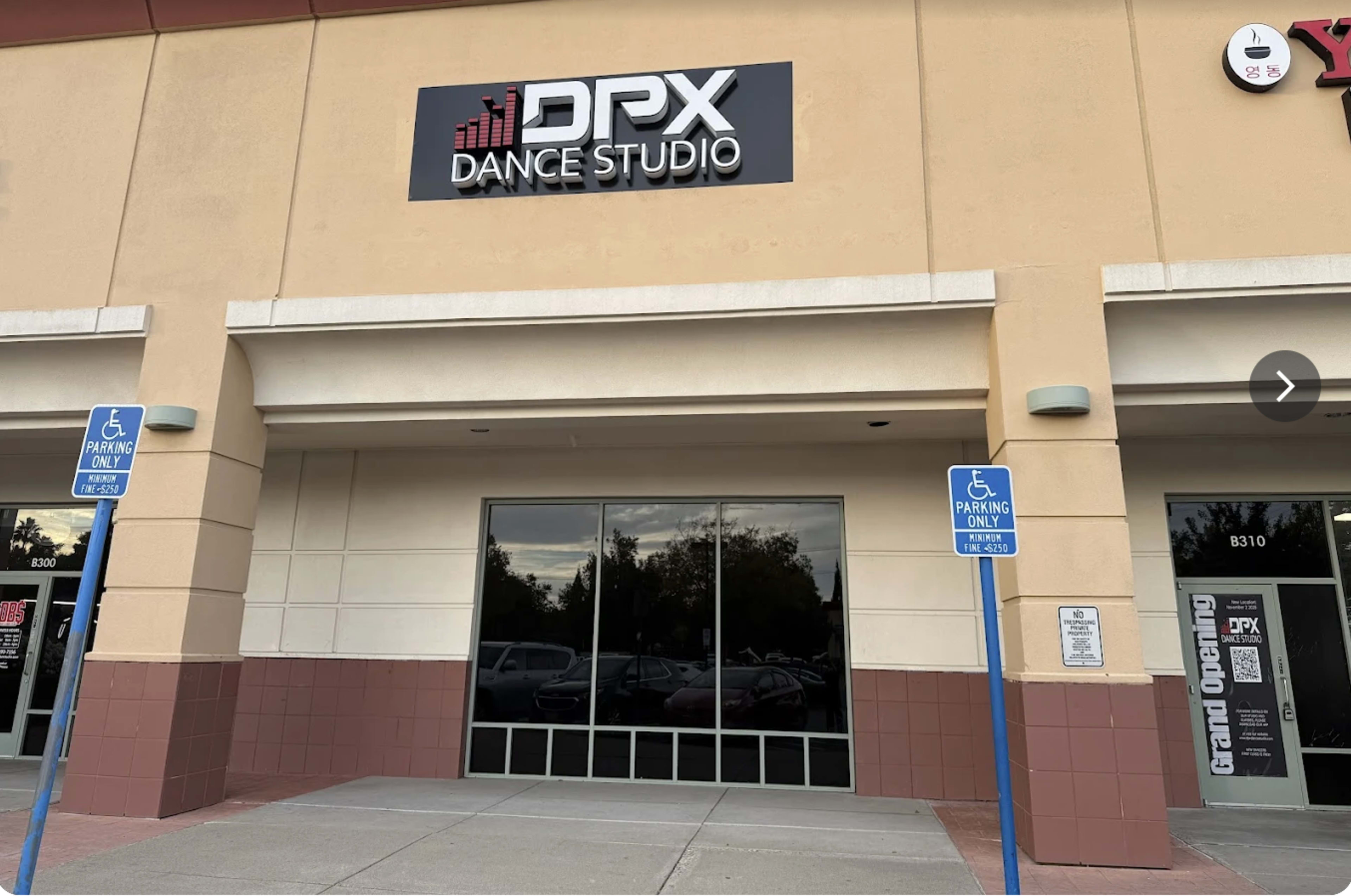 Newly renovated dance studio with top of the line speakers and lighting Image in Valley Hi / North Laguna, Sacramento, CA
