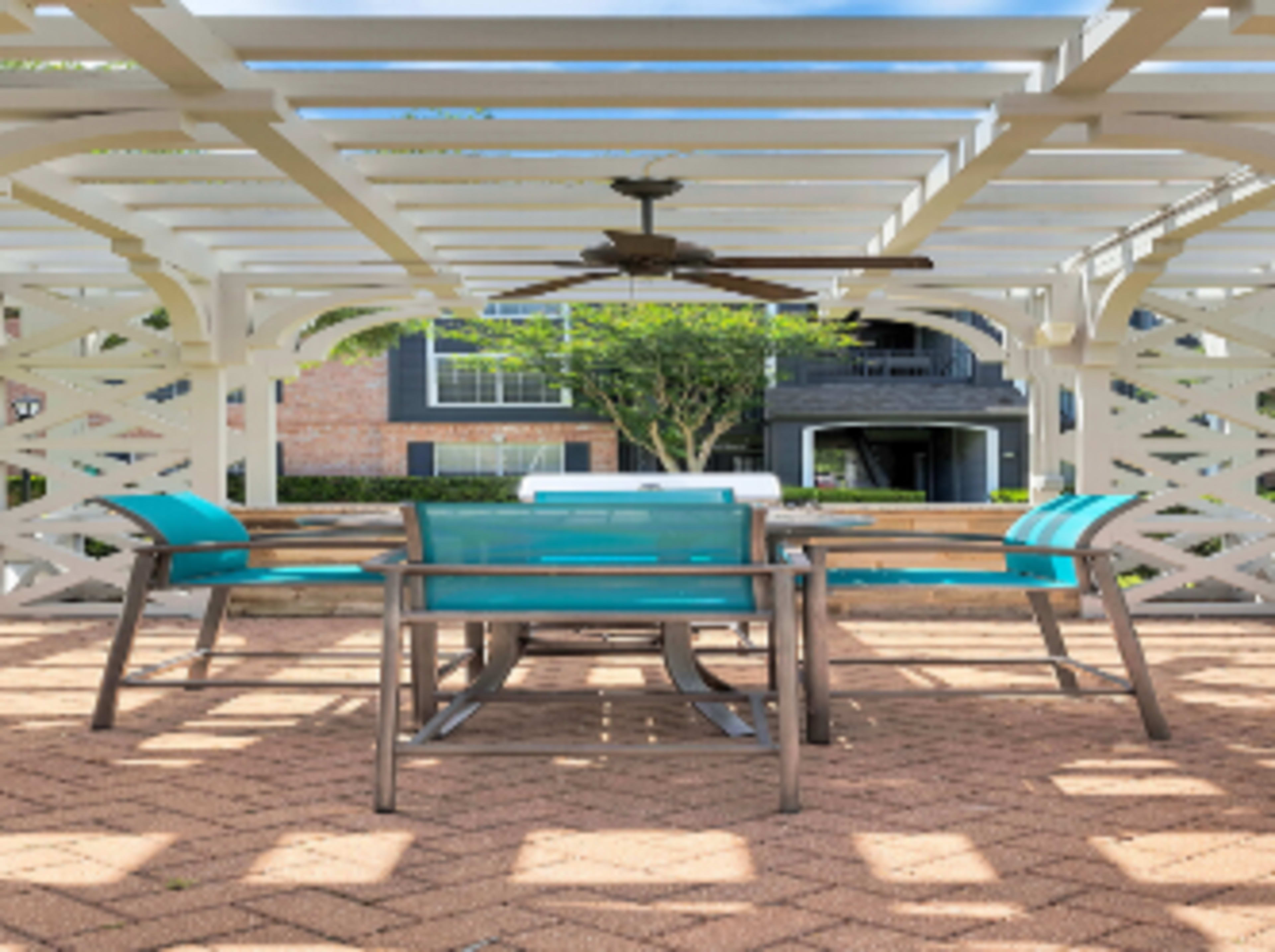 Outdoor buffets, grills, photoshoots, events.