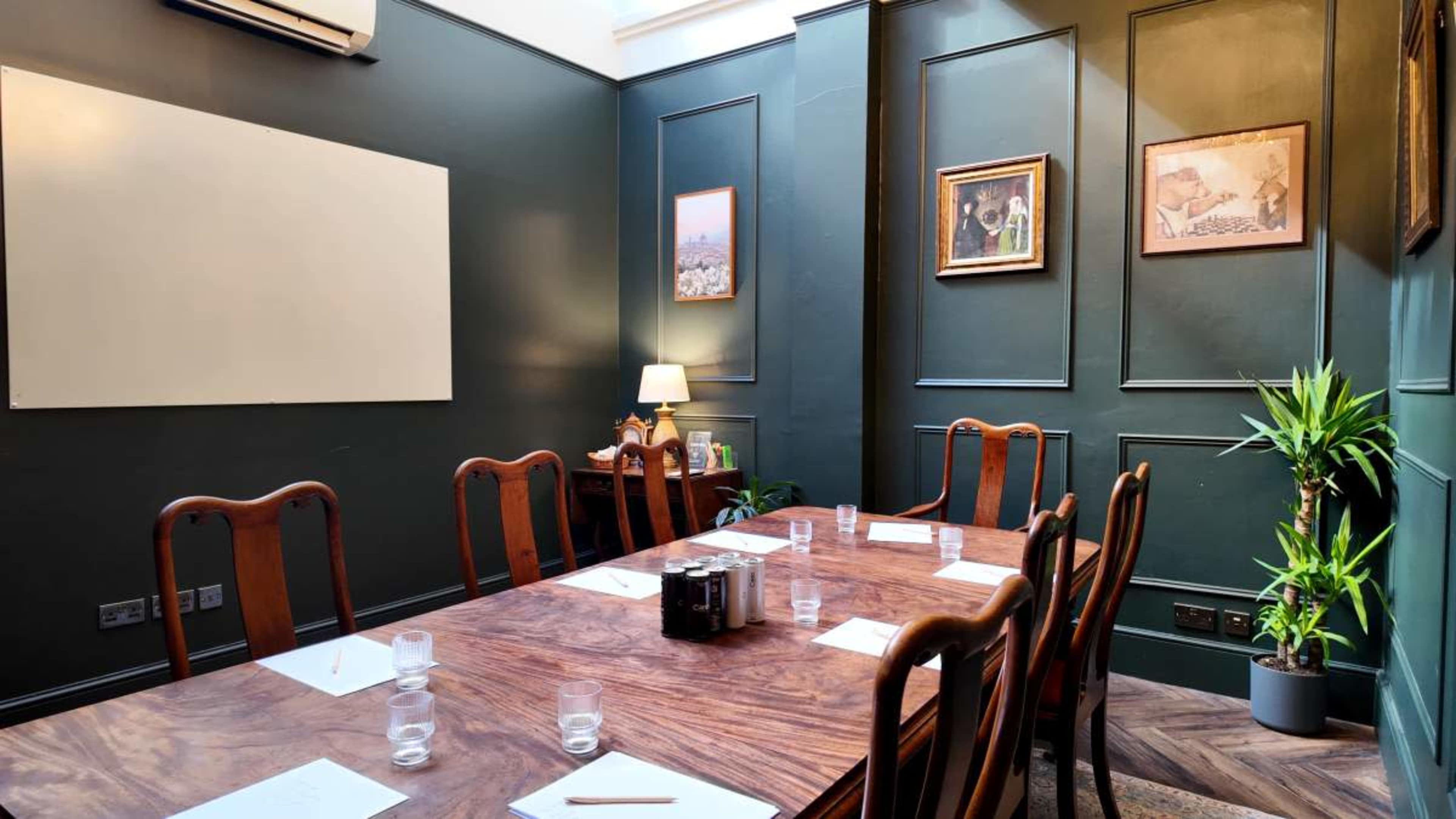 Bedford Row House, The Boardroom Image in Holborn, London, ENG