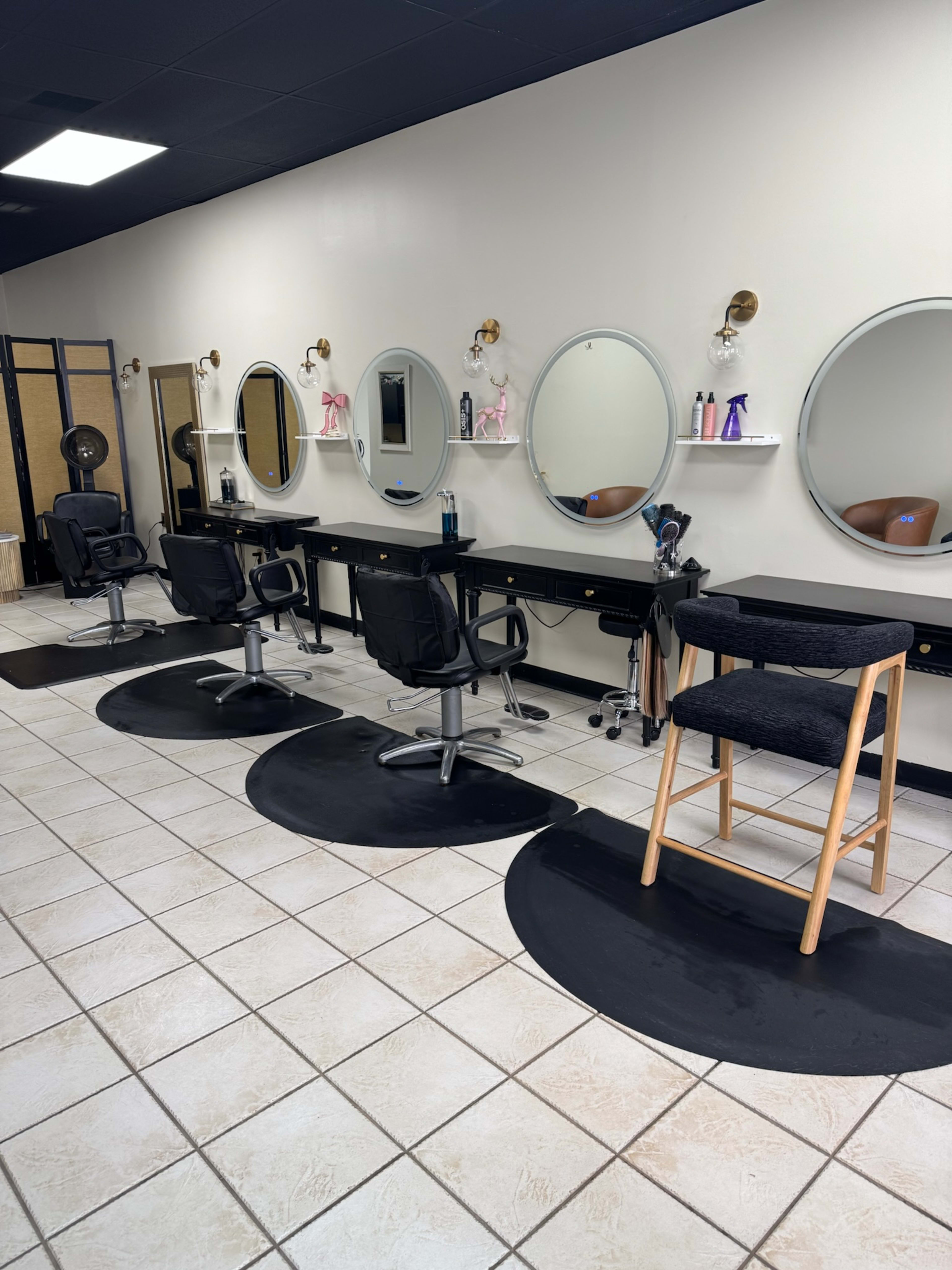 Modern Boho Suburban Beauty Bar Image in Brighton, Brighton, MI