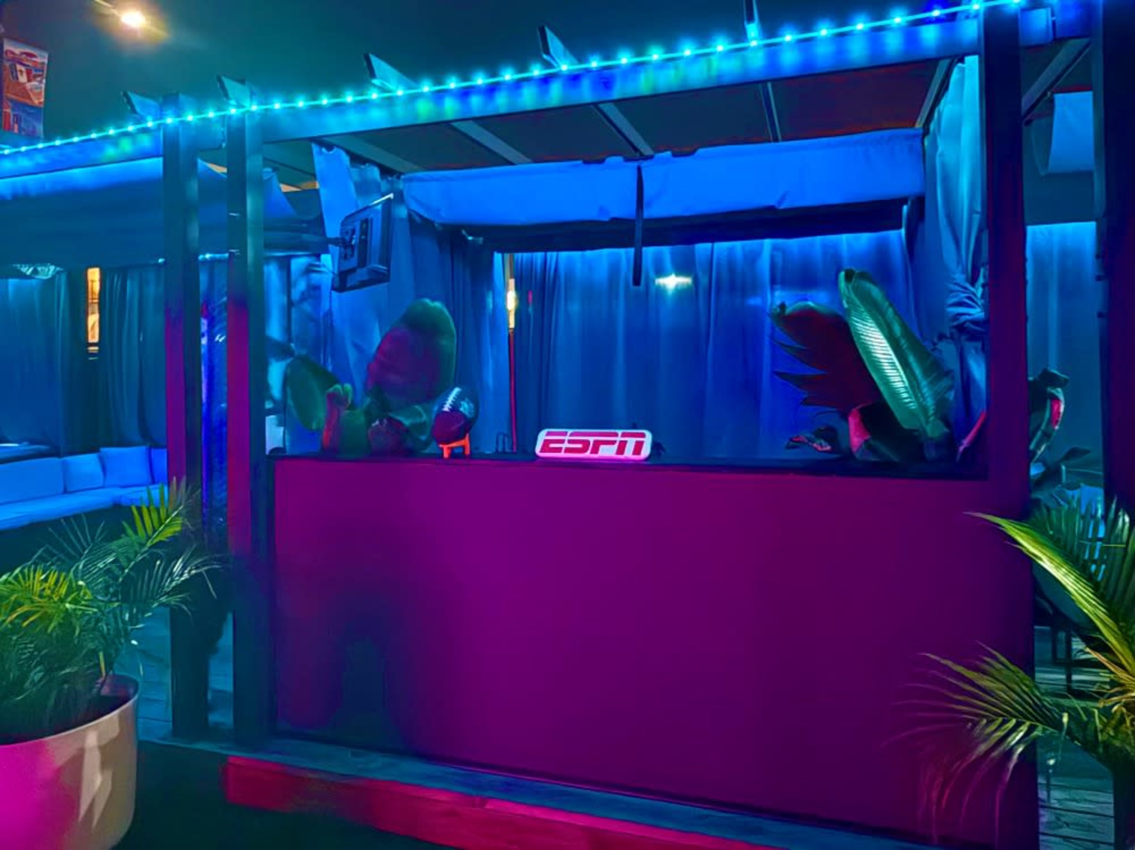 Dj Booth + Audio 🔊