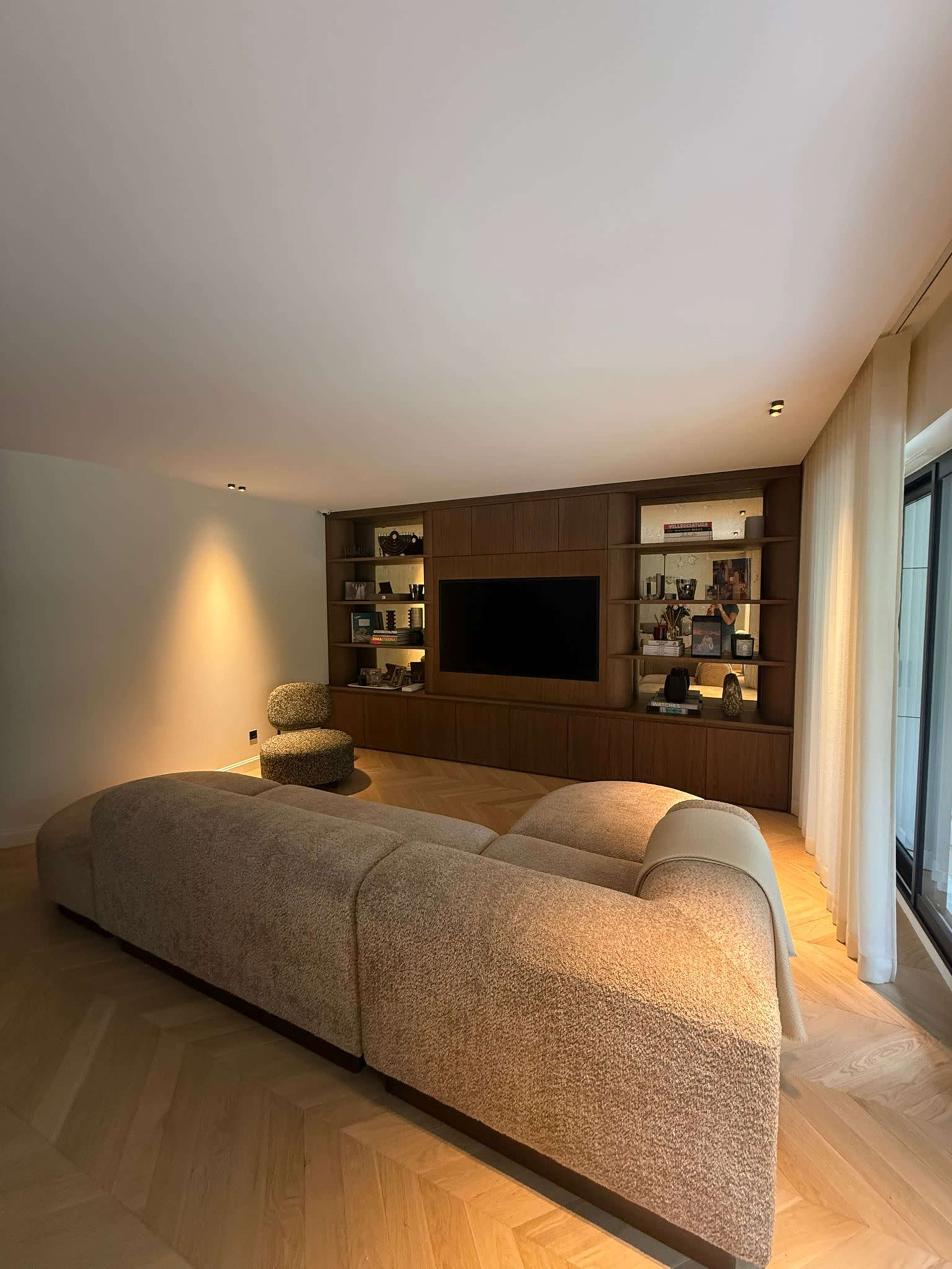 Rez-de-jardin arboré Image in NAP, neuilly sur seine