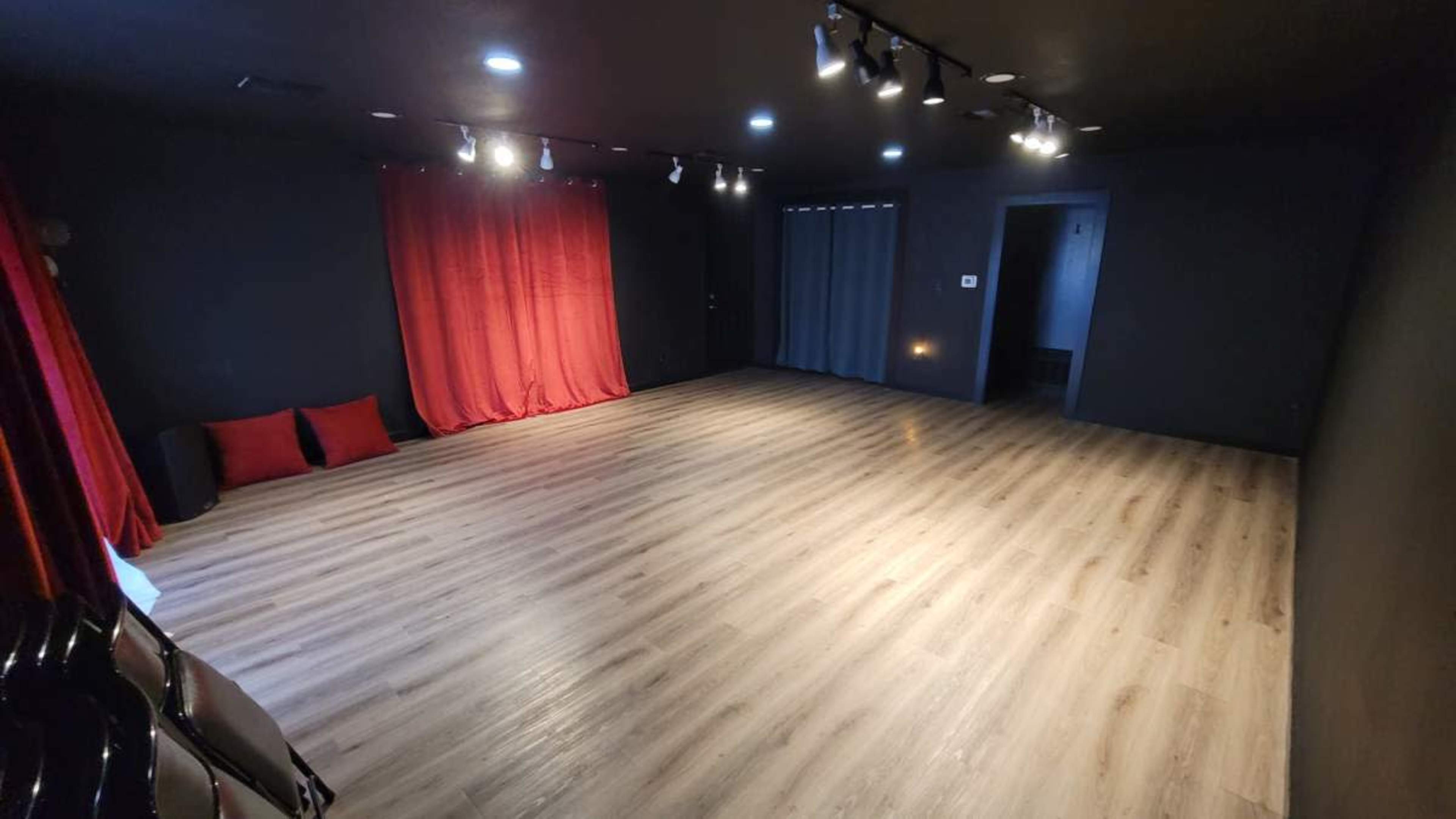 Creative Live Arts Laboratory and Studio Image in Westgate, Austin, TX