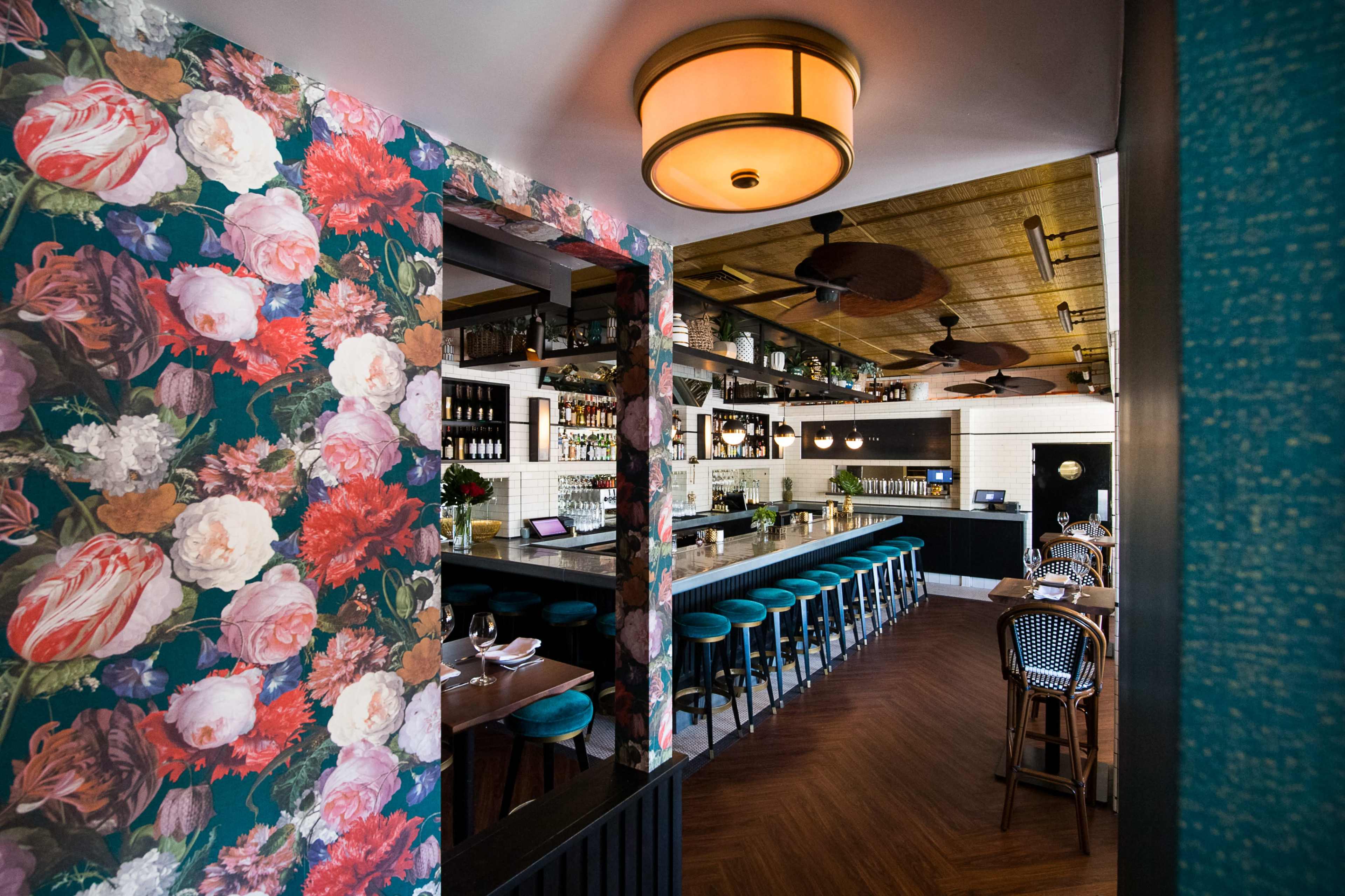 Santa Monica Cozy & Charming Lounge Image in Sawtelle, Los Angeles, CA