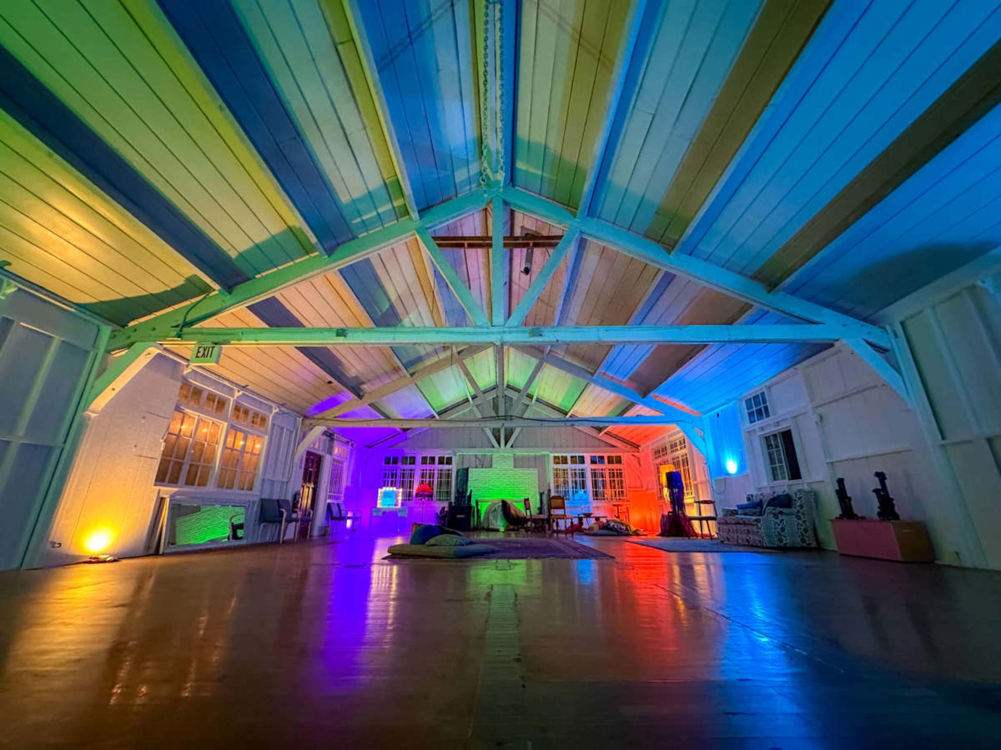 Craftsman on Lake for Film, Events, Workshops, Weddings Image in Echo Park, Los Angeles, CA