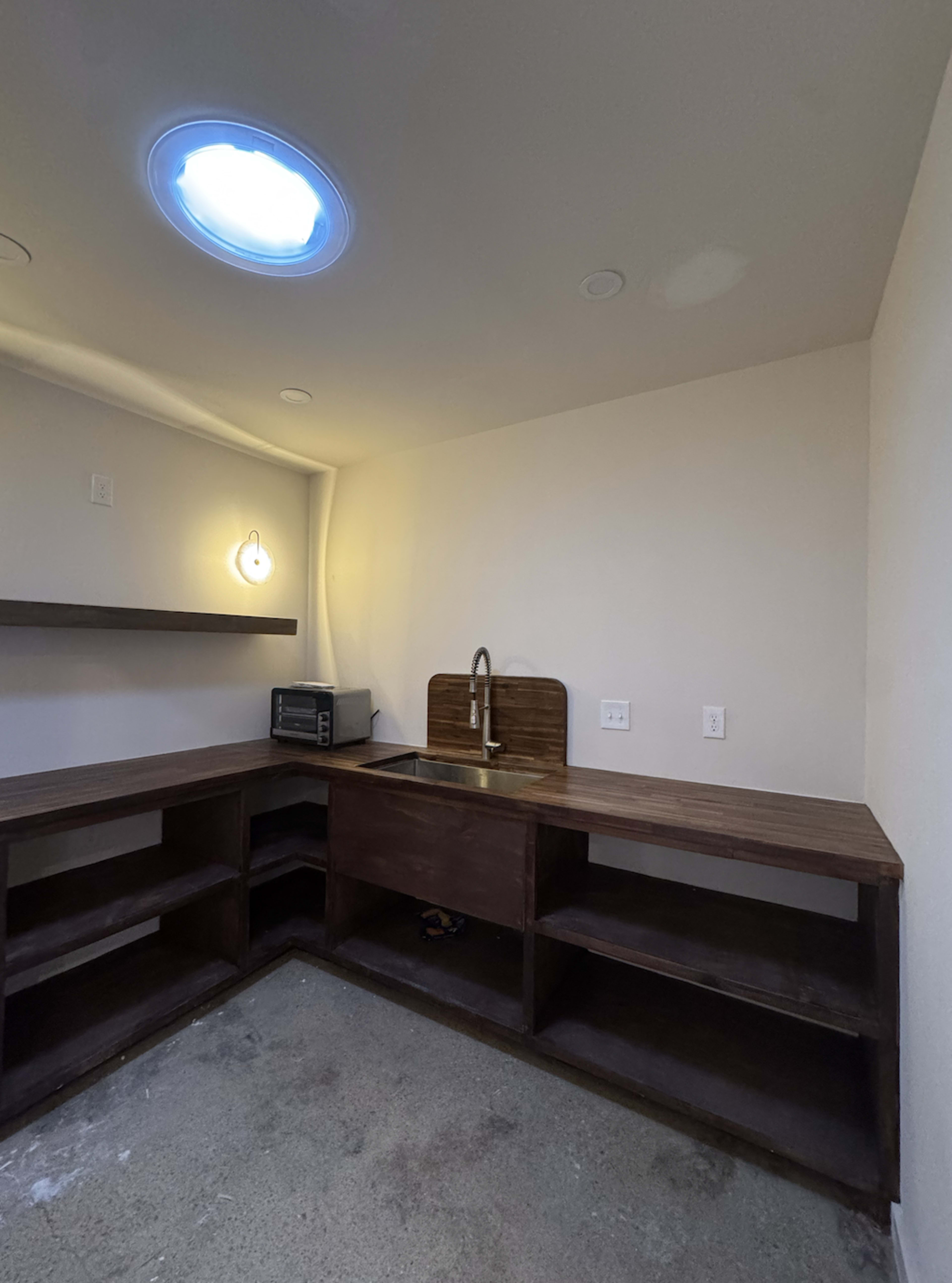 Storefront Building for Photography and Events Image in Napier Area, Nashville, TN