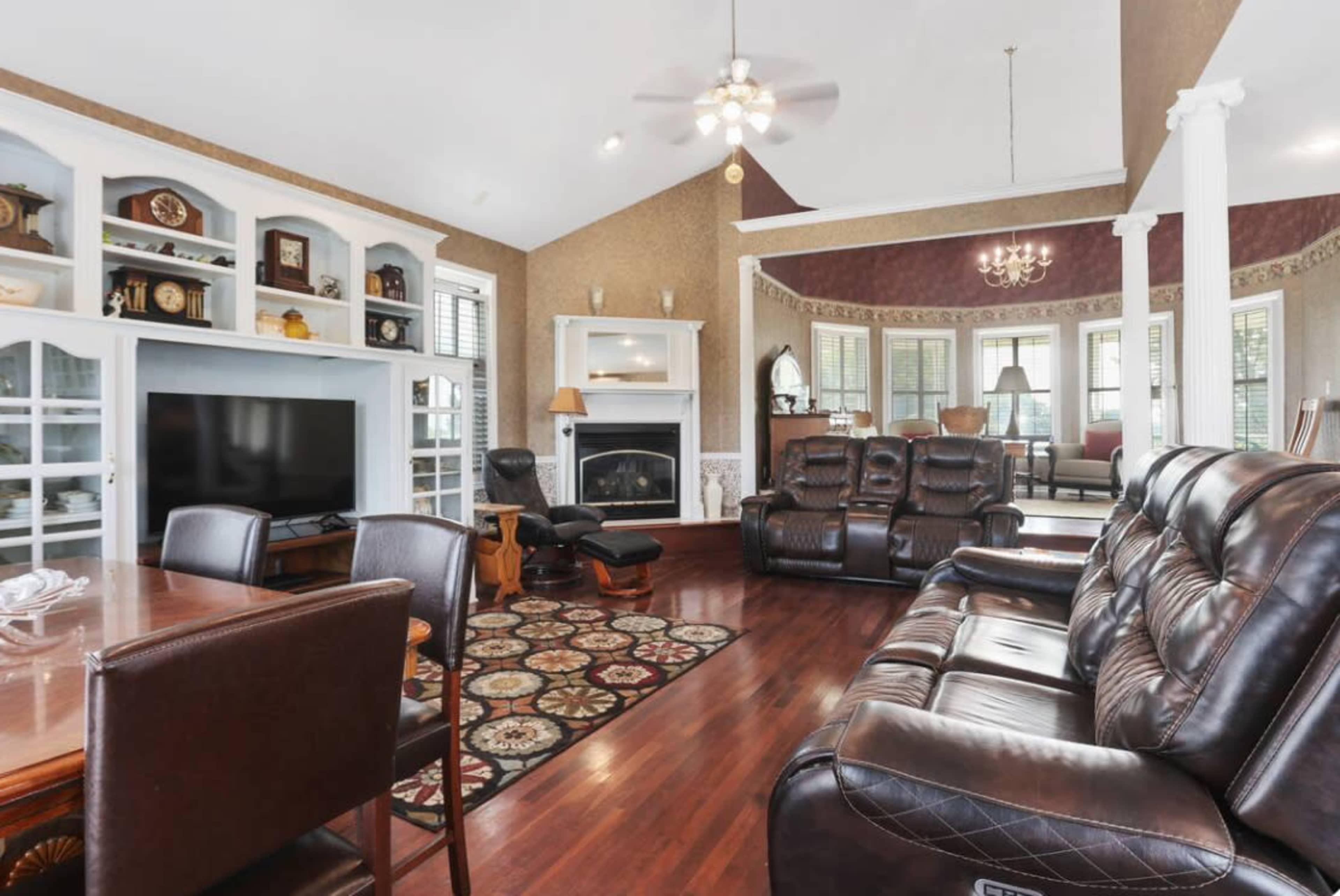 Charming Country Retreat – 5BR Home in Kearney, MO Image in Platte Township, Kearney, MO