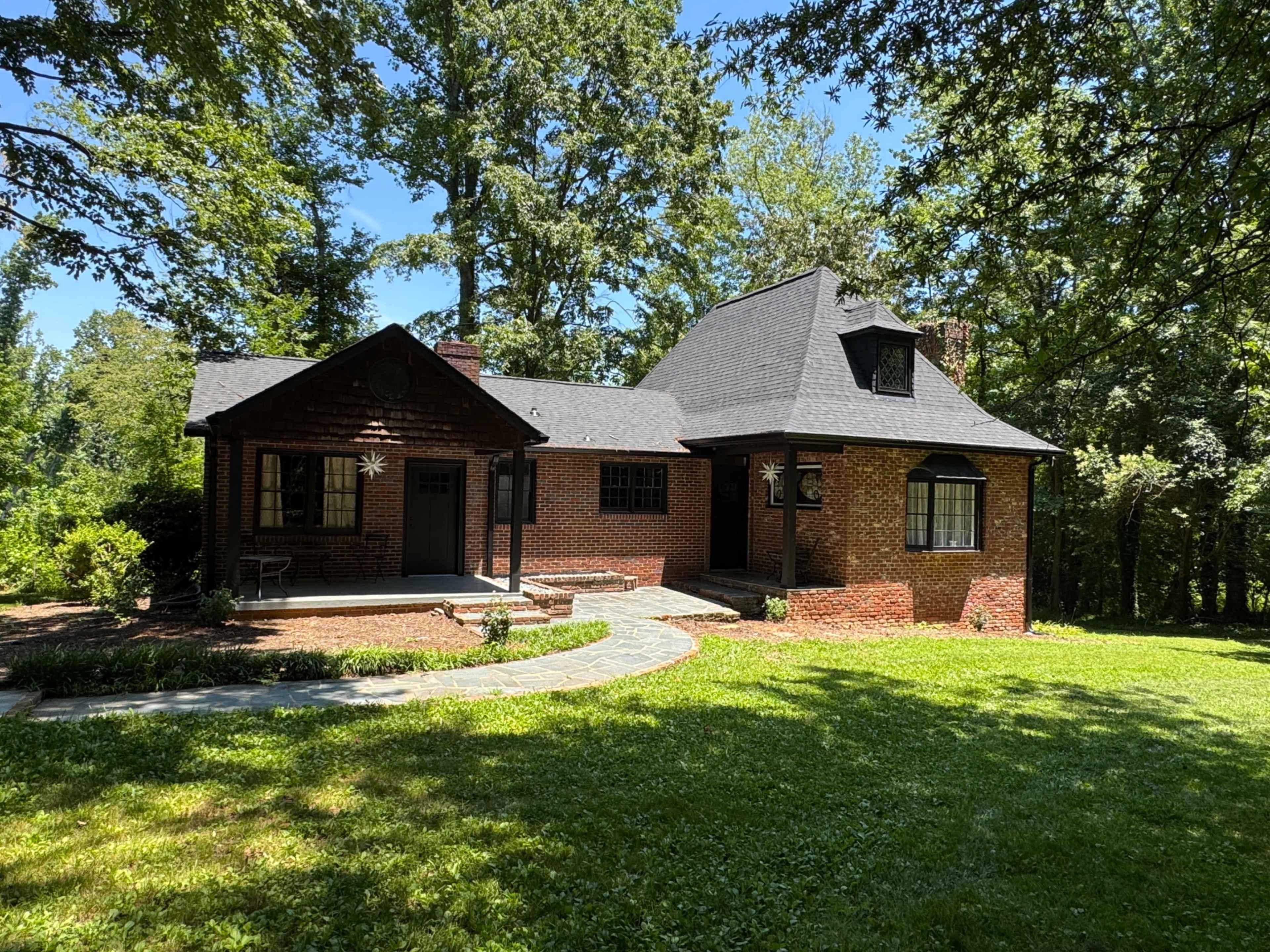 "Black Rose" - A uniquely vintage home with private yard Image in Winston-Salem, Winston-Salem, NC