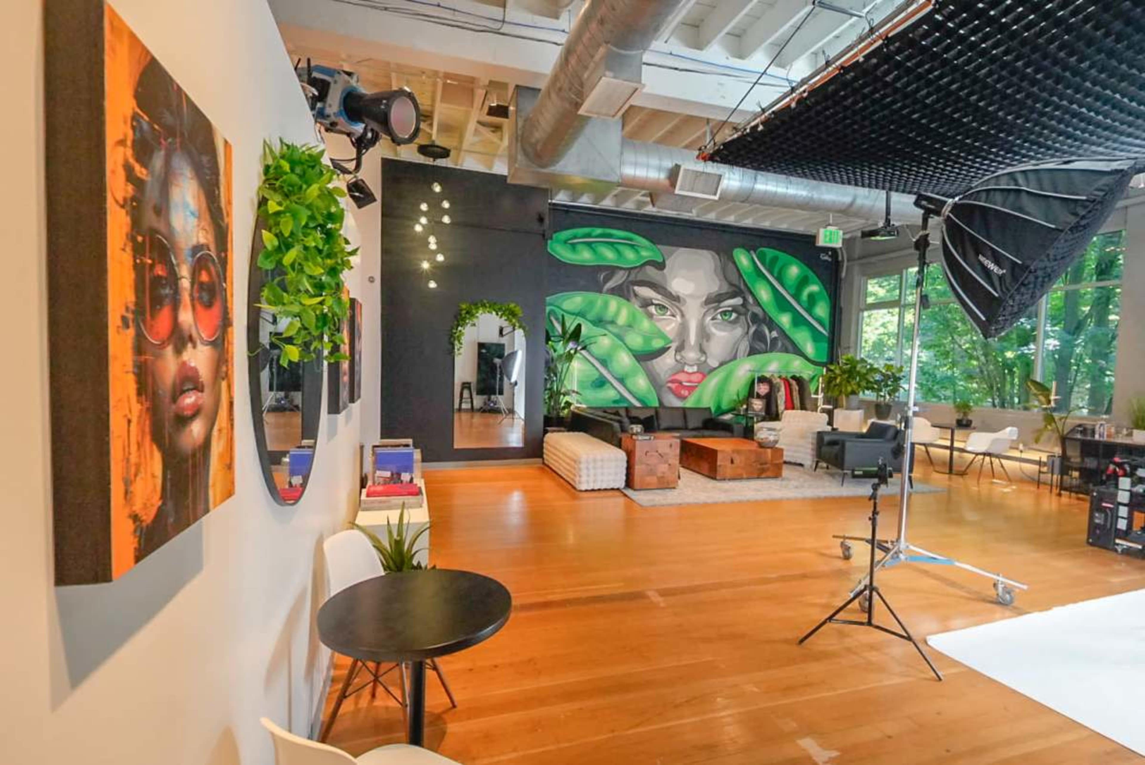 Designer Lounge Meets Full-Service Flash Photography + Video + Podcast Studio Image in Northwest Portland, Portland, OR