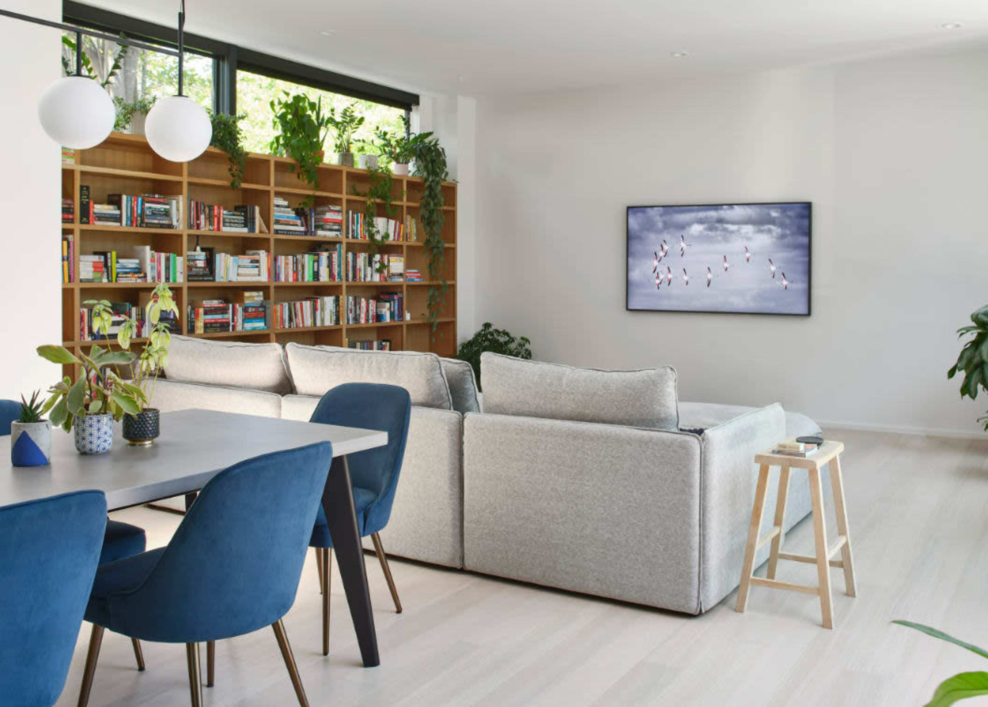 Discover your dream home: a stunning modern contemporary house near South Congress, featuring spacious interiors, a pool, a rooftop hot tub, and breathtaking lighting! Image in St. Edwards, Austin, TX