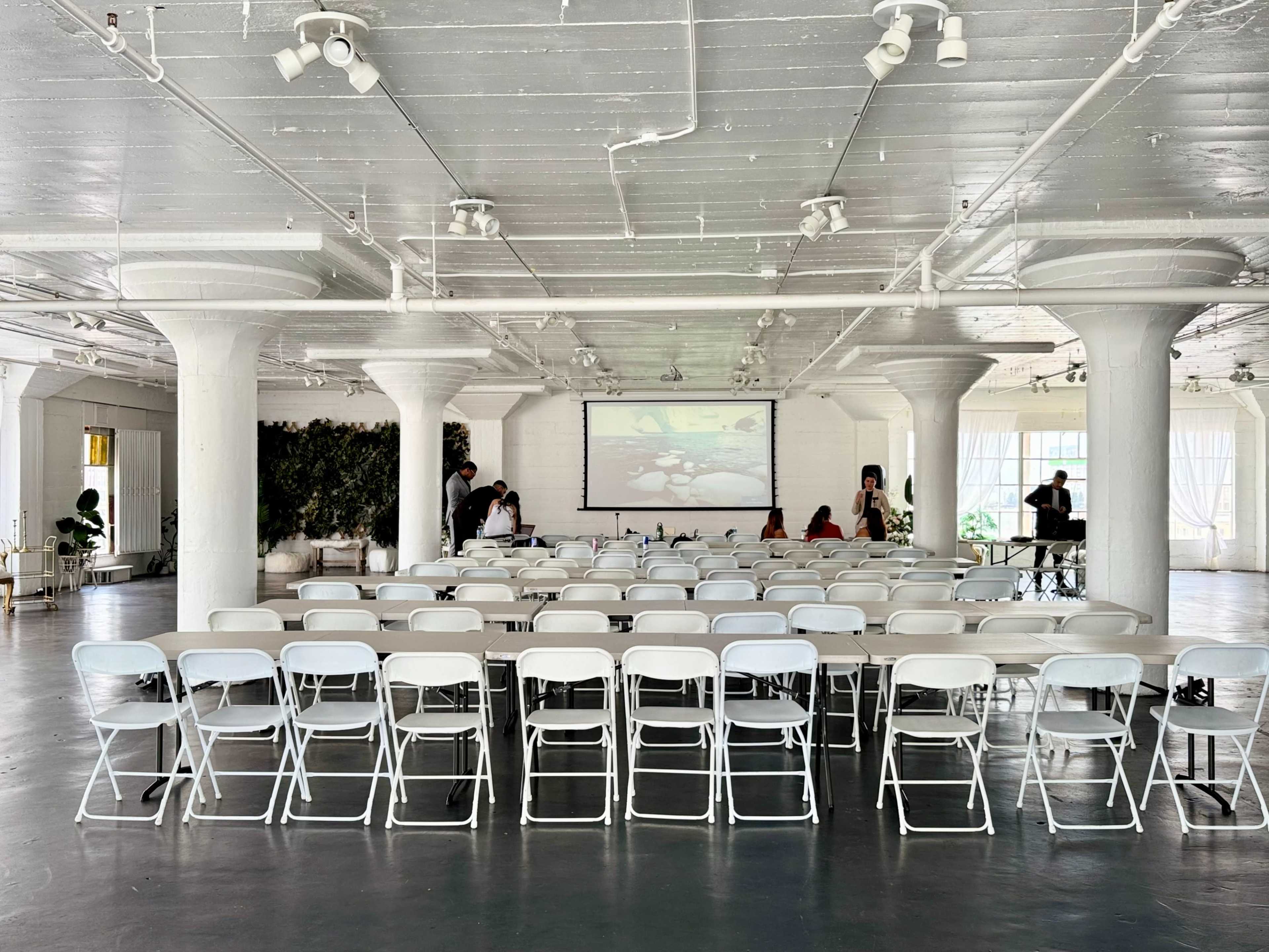 Presentation-Ready Creative Studio / Workshops, Meetings, Seminars Image in Central LA, Los Angeles, CA