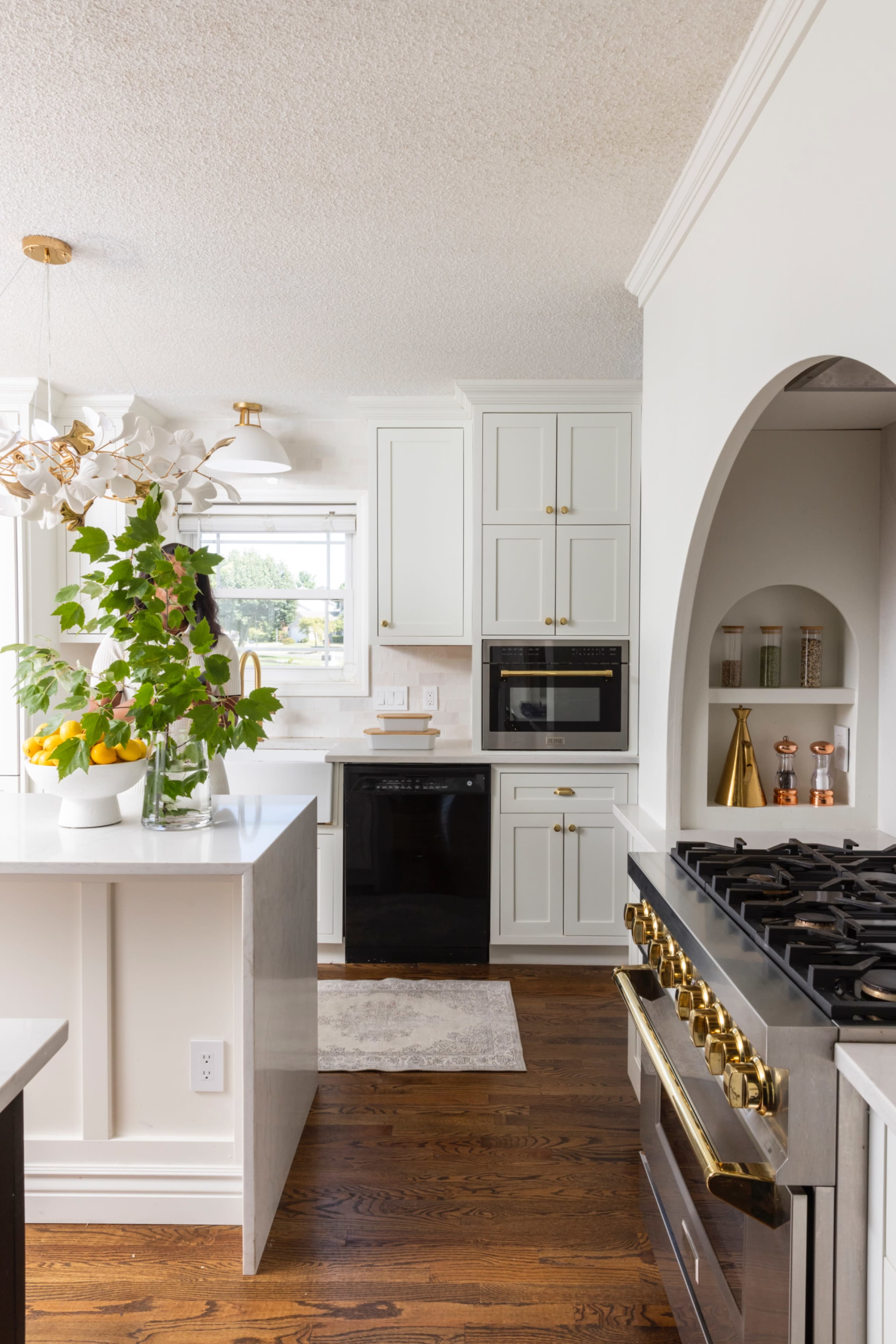 Modern and Bright Frame - Cincinnati Suburbs Image in Fairfield, Fairfield, OH