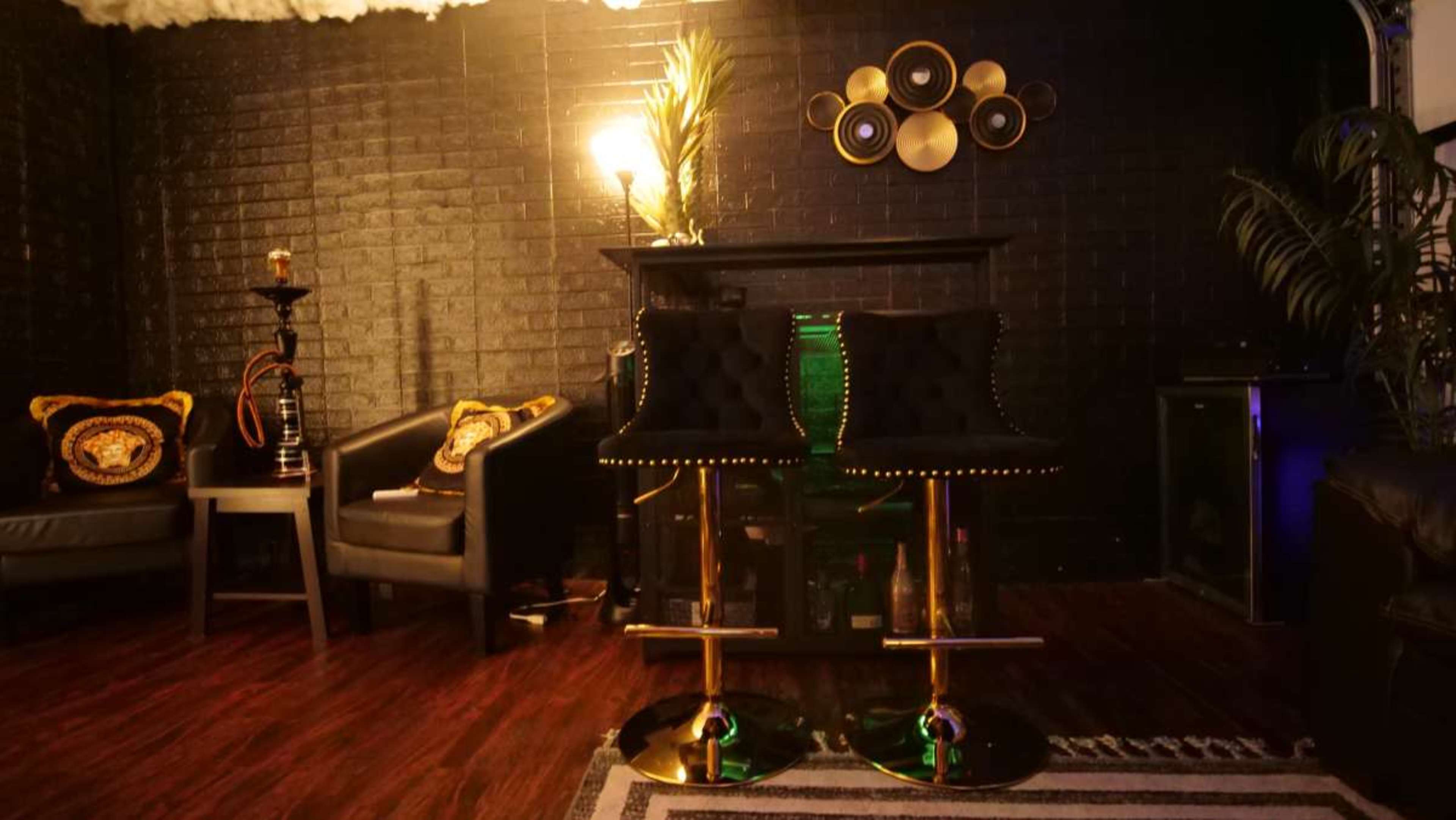 Recording Studio Image in Northcliffe Manor, Houston, TX