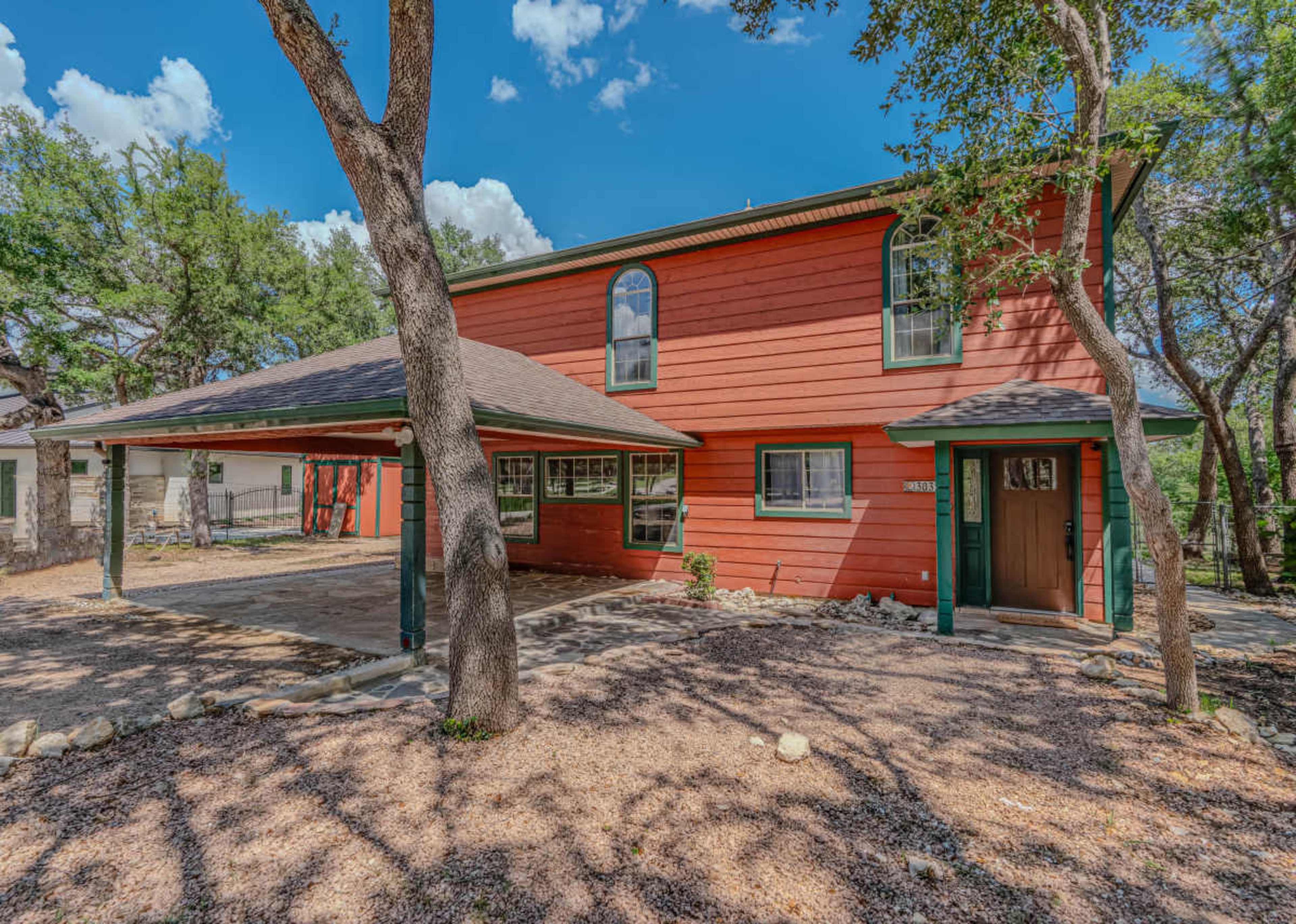 Gorgeous Lake Front House with 2 acres of land Image in Canyon Lake, Canyon lake, TX