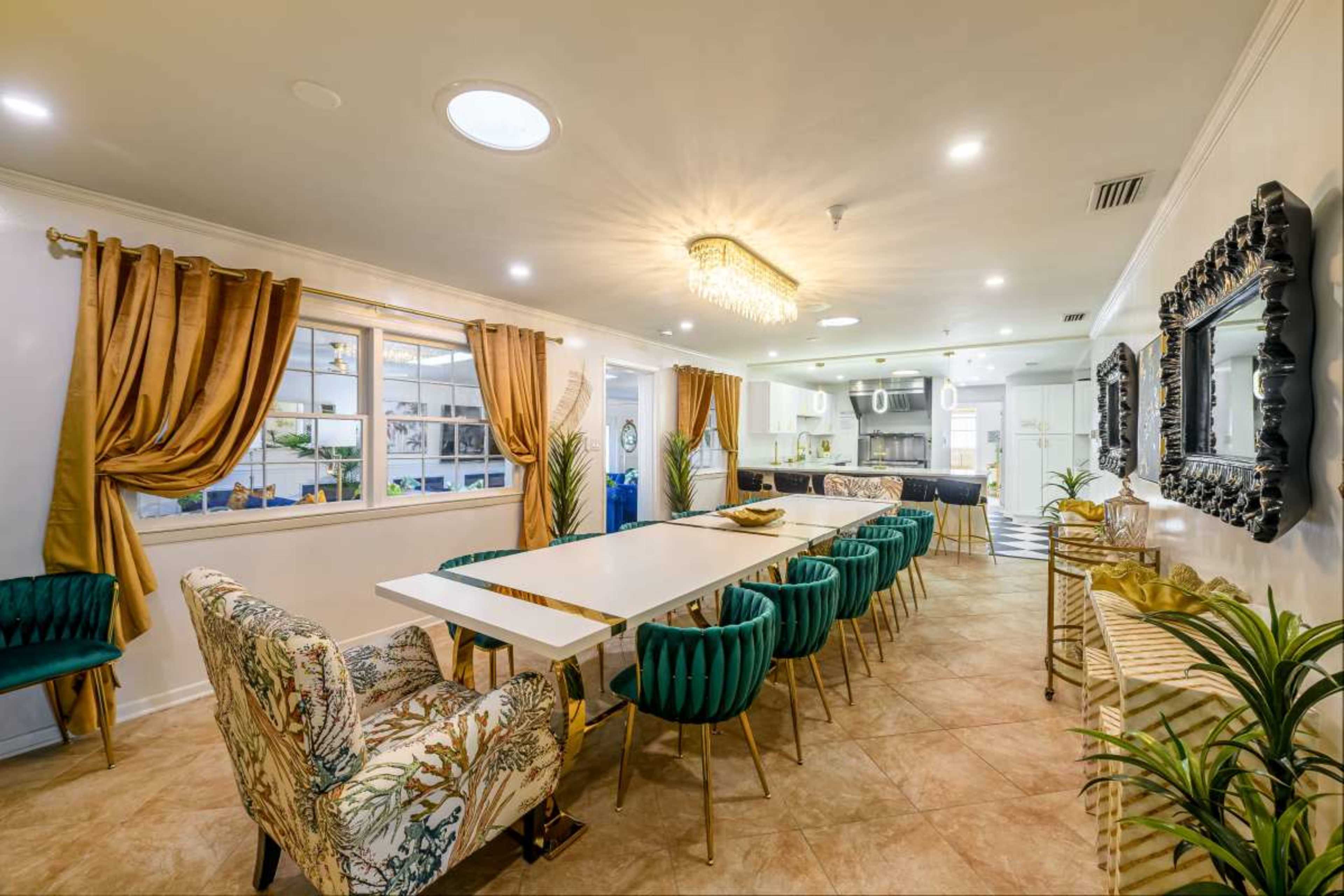 Luxury Clearwater Private Estate for Weddings & Corporate Retreats (Up to 80 Guests) Image in , Clearwater, FL