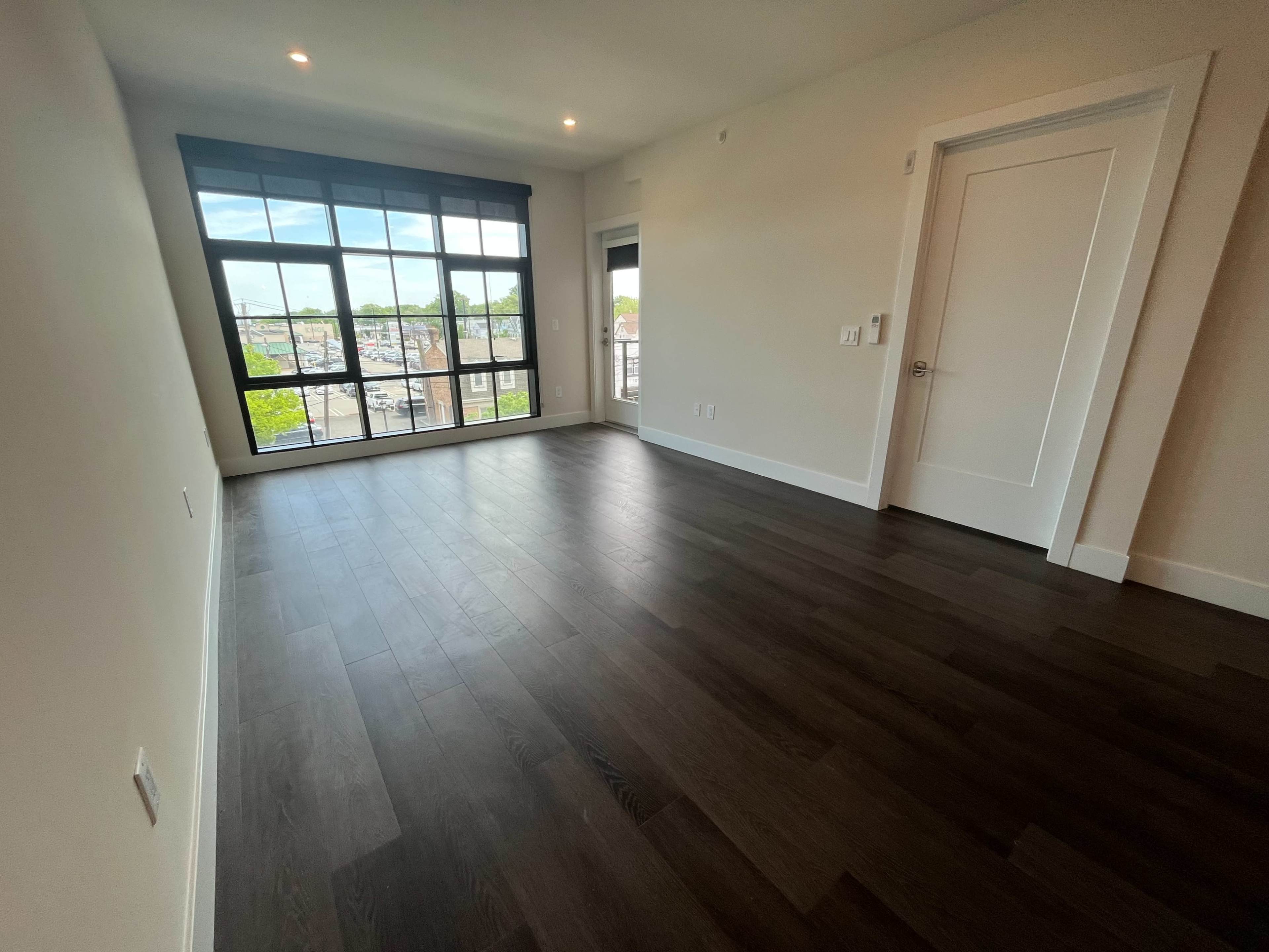 Bright, Modern Studio for Yoga, Bodywork, Sound Healing & Kitchen Rentals in Garwood Image in Garwood, Garwood, NJ