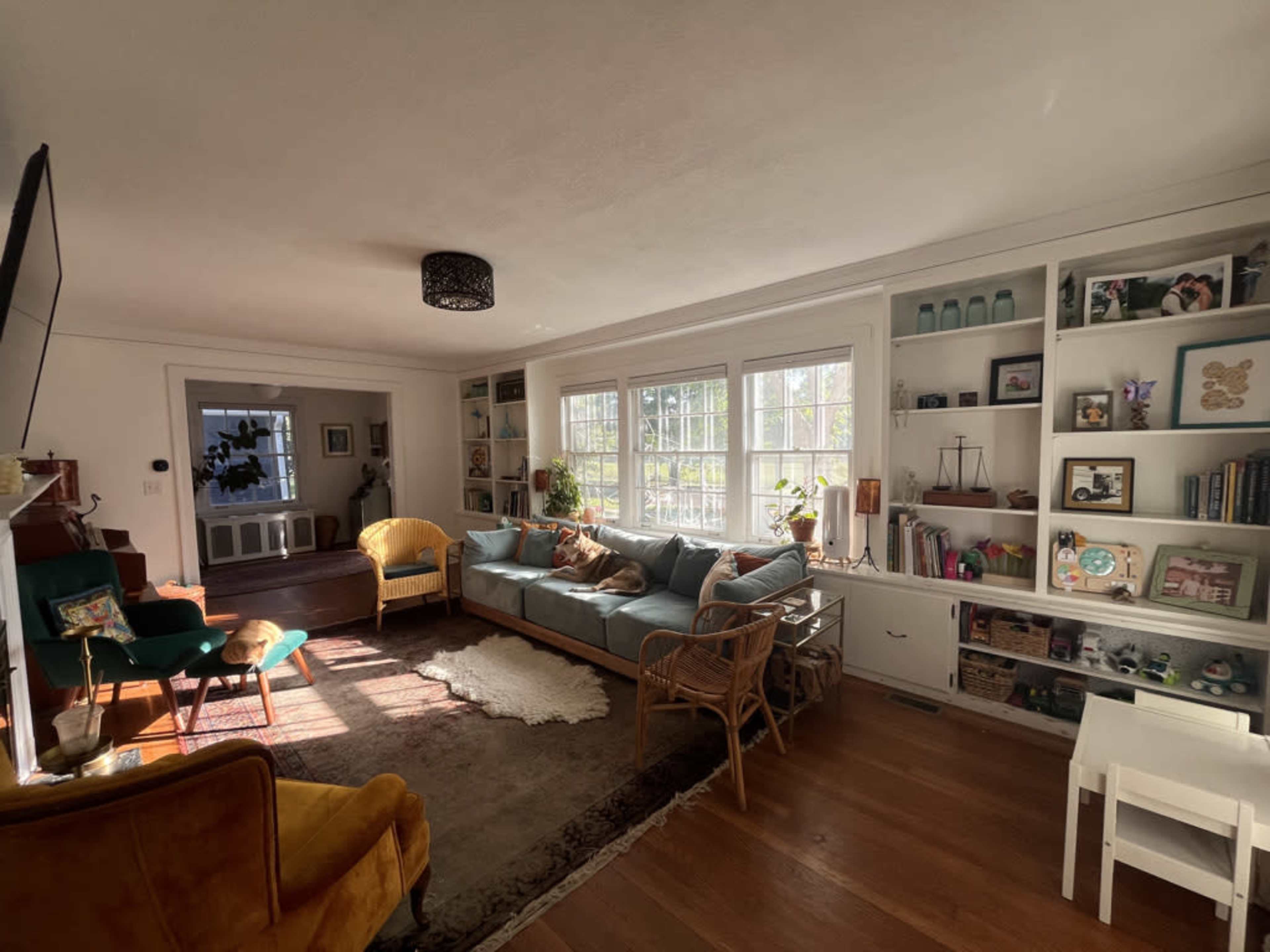 Bright and colorful 1920s home Image in Armour Fields, Kansas City, MO