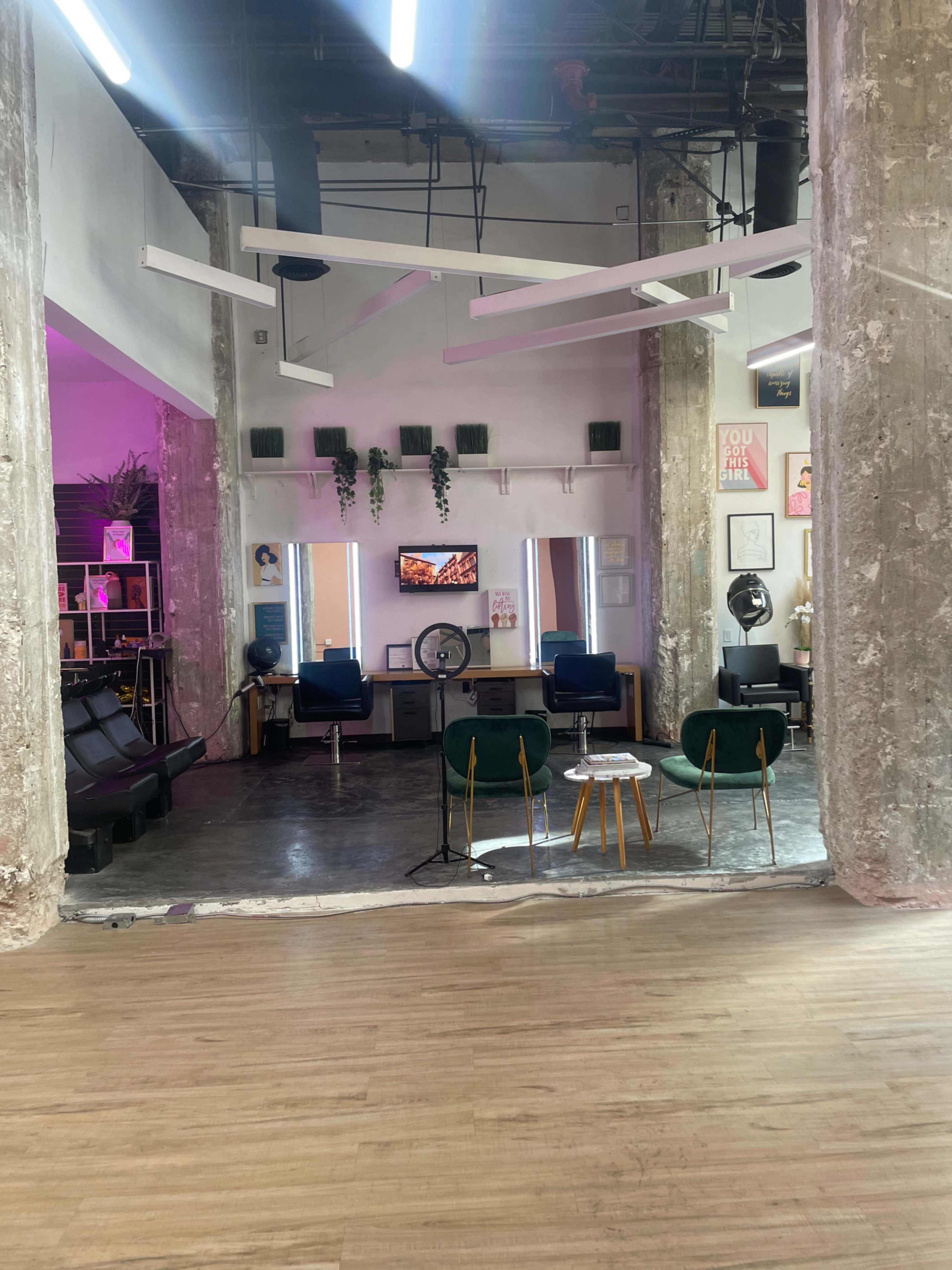Boutique Salon Image in Central LA, Los Angeles, CA