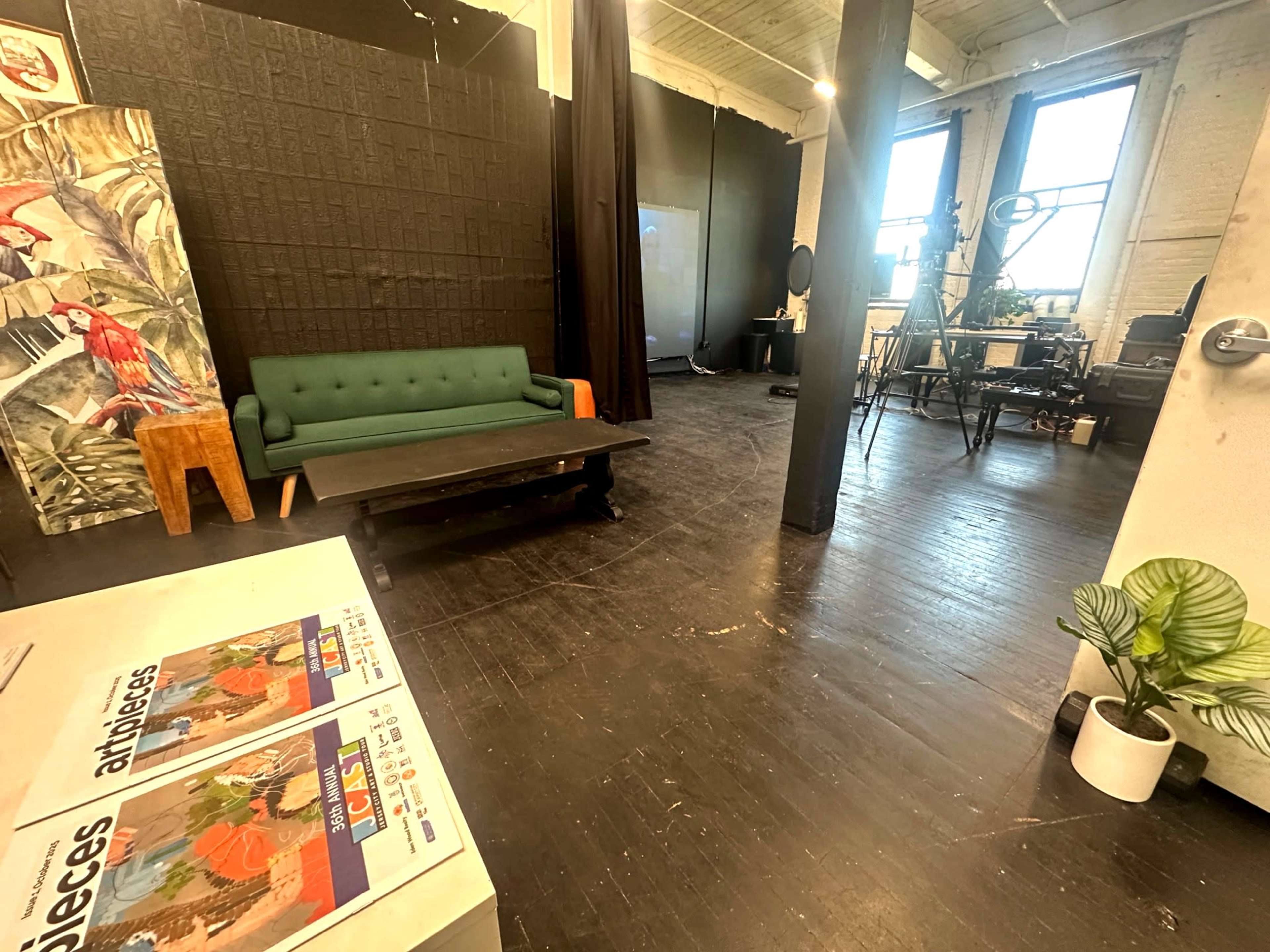 1.9mm 10ft LED Wall Virtual Production Studio | Jersey City (Near NYC) Image in Bergen-Lafayette, Jersey City, NJ