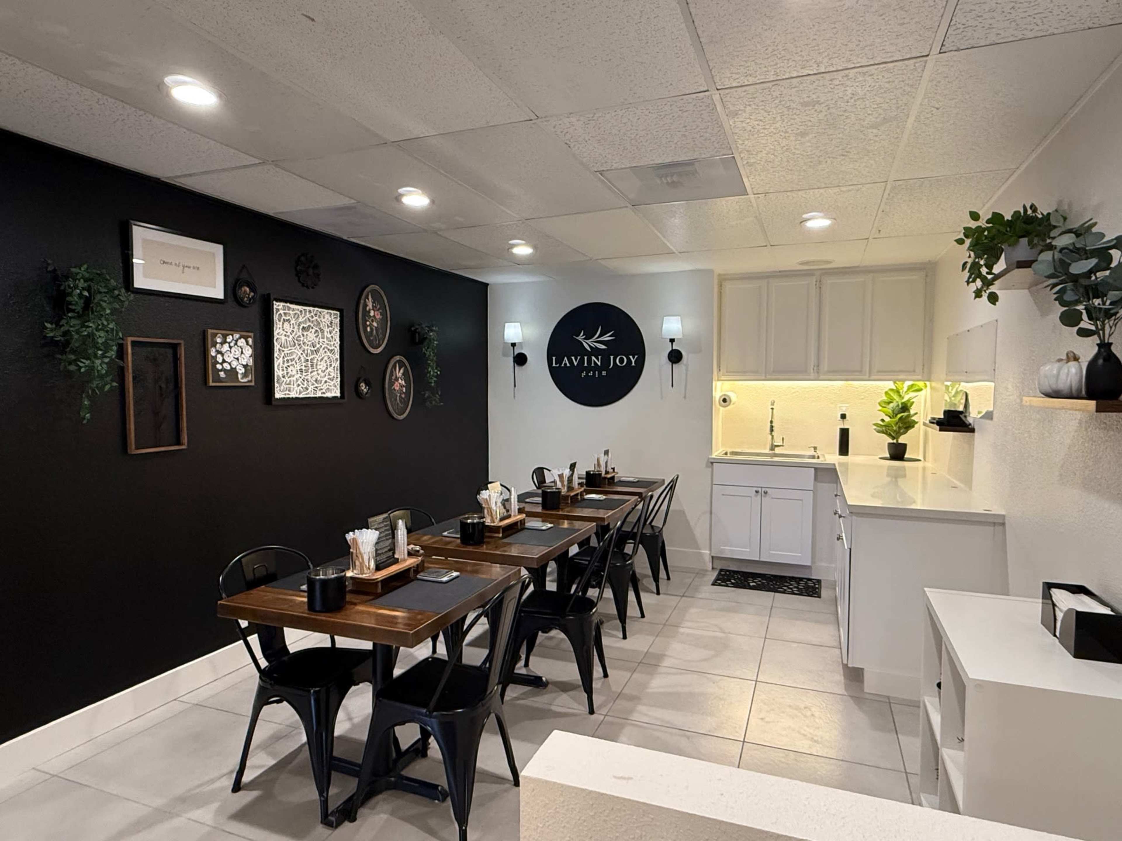 Modern Retail Space with Workshop Seating in the Heart of Chino Image in Chino, Chino, CA