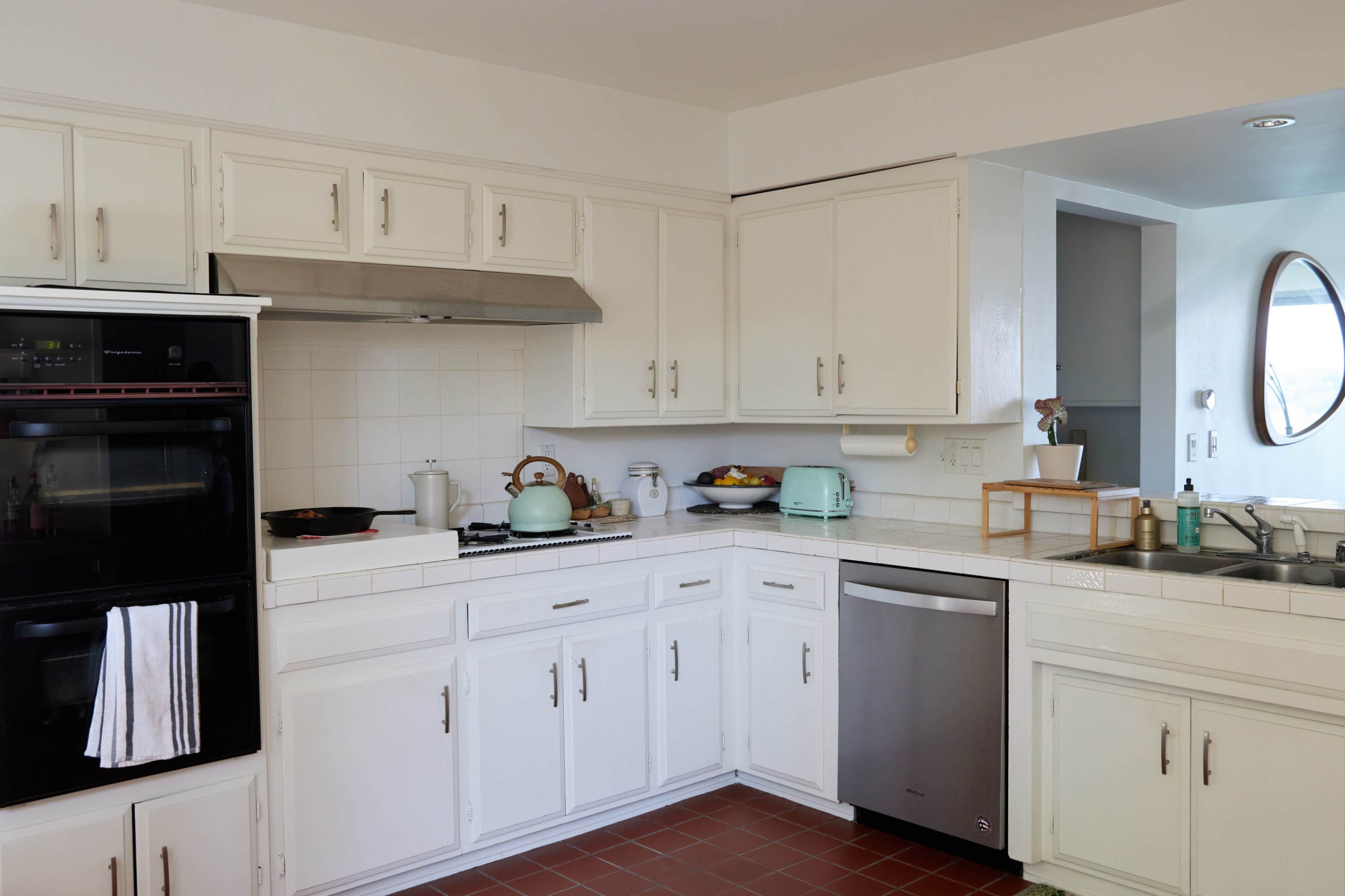 Step Into 1960s Style – A Mid-Century Modern Time Capsule Perfect for Shoots Image in Greater Mulwood, Calabasas, CA