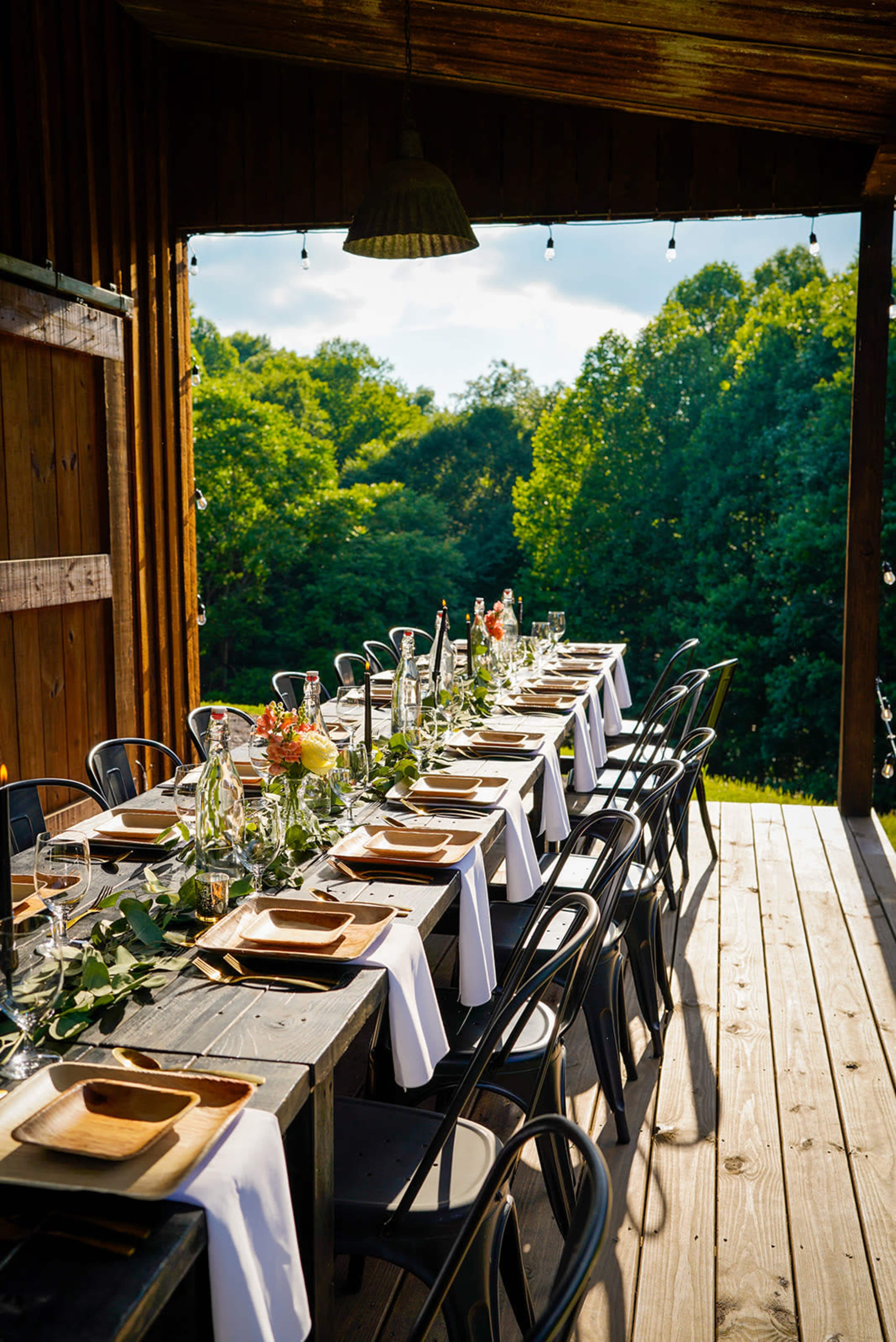 Nashville Barn with Beautiful Views Image in Whites Creek, Whites Creek, TN