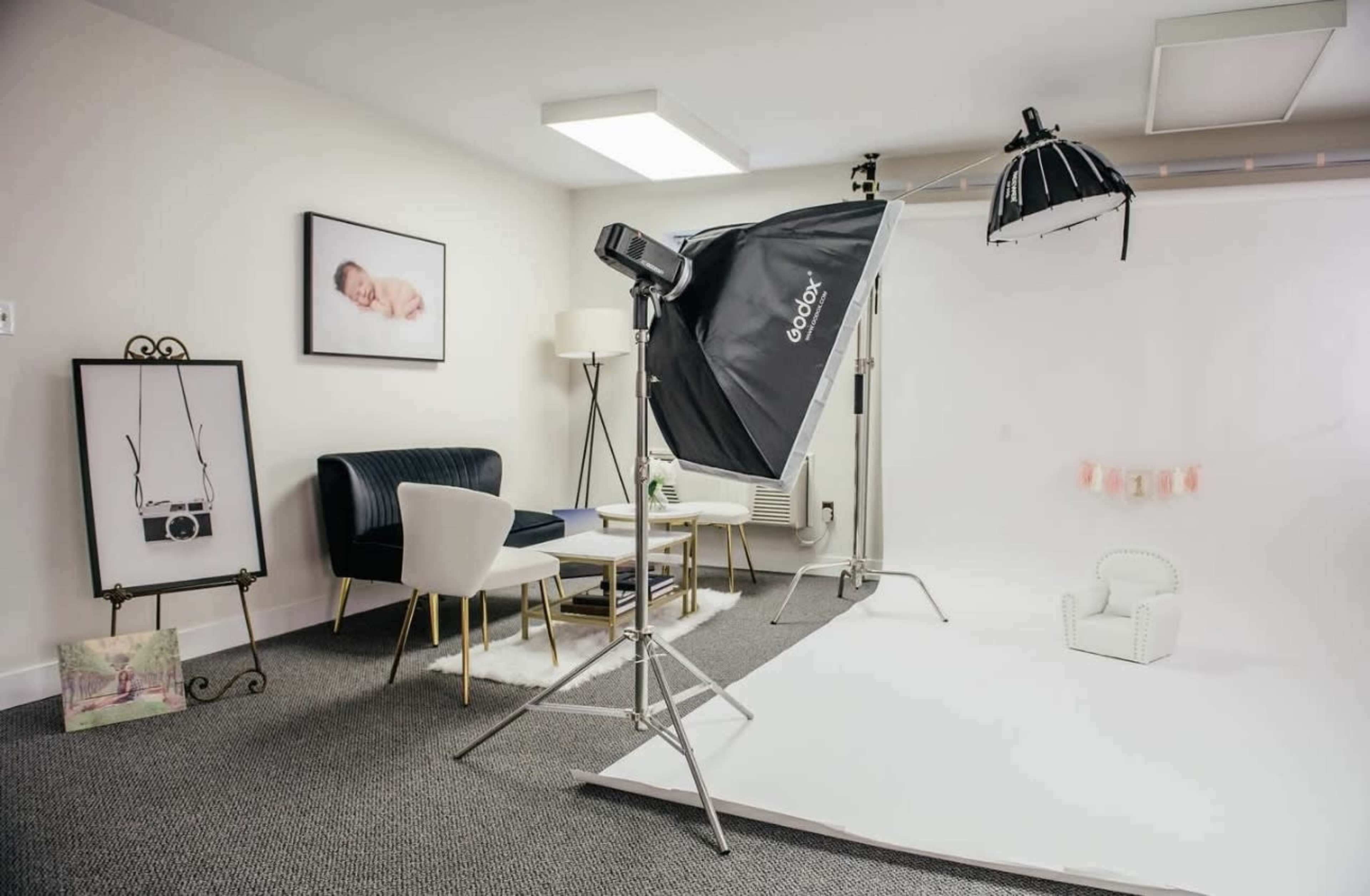 Photography studio on Main Street in Newark, De Image in Newark, Newark, DE