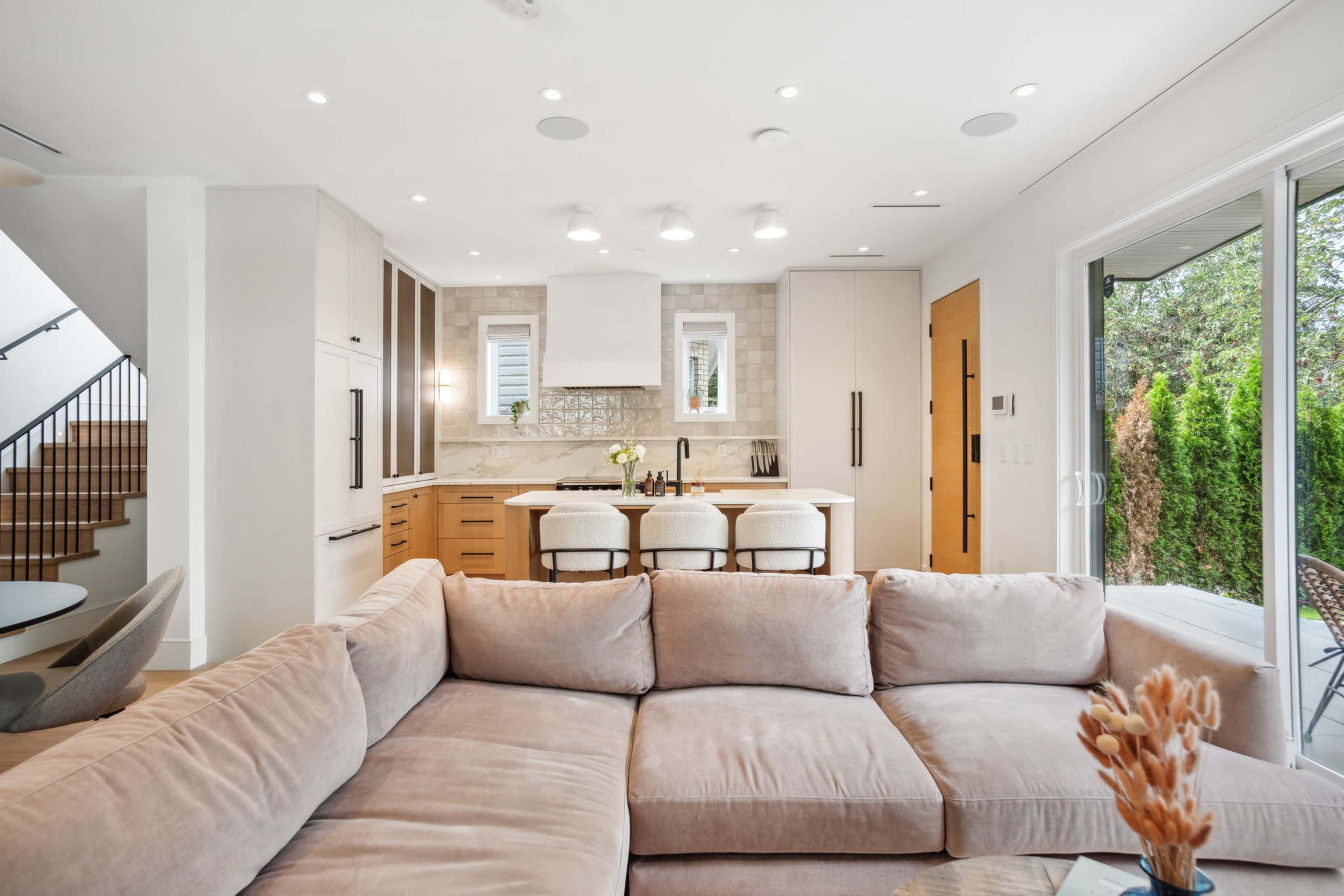 NEW 2024 Duplex with Modern Minimalist Design Image in East Vancouver, Vancouver, BC