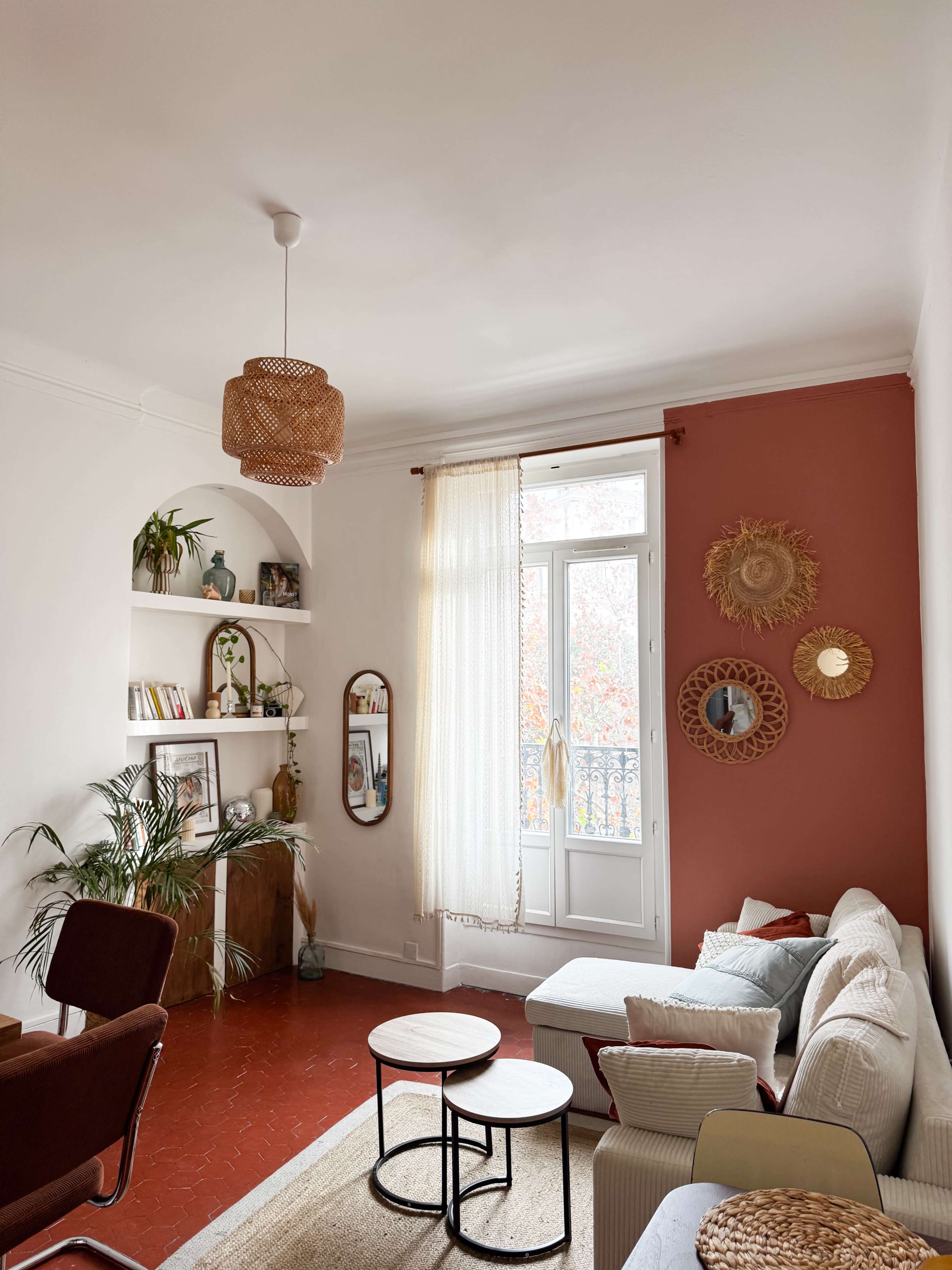 Appartement Marseillais Rénové Et Studio Photo Image in Saint-Charles, Marseille